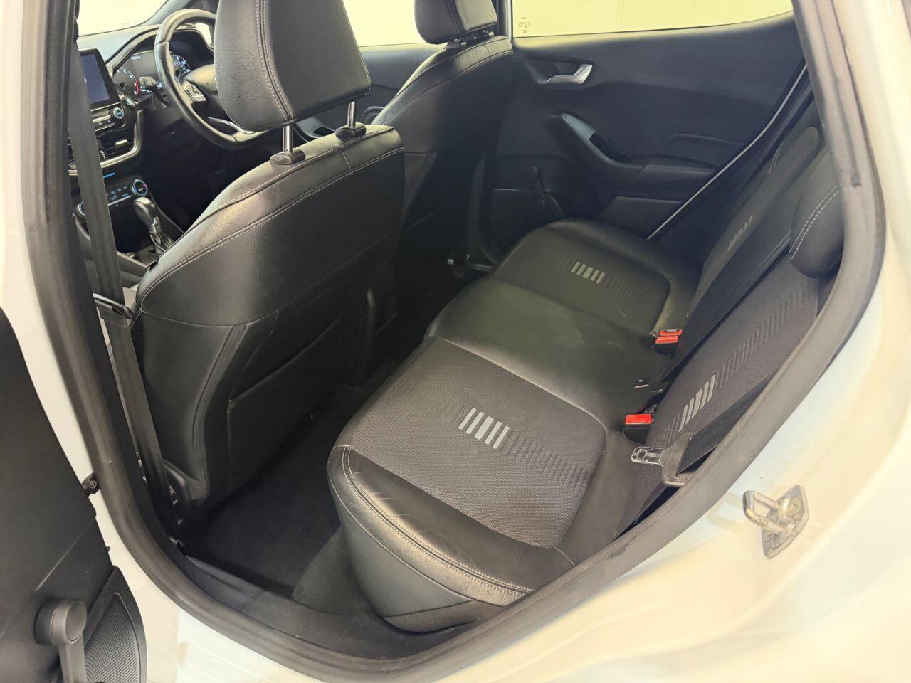 Ford Fiesta view 61