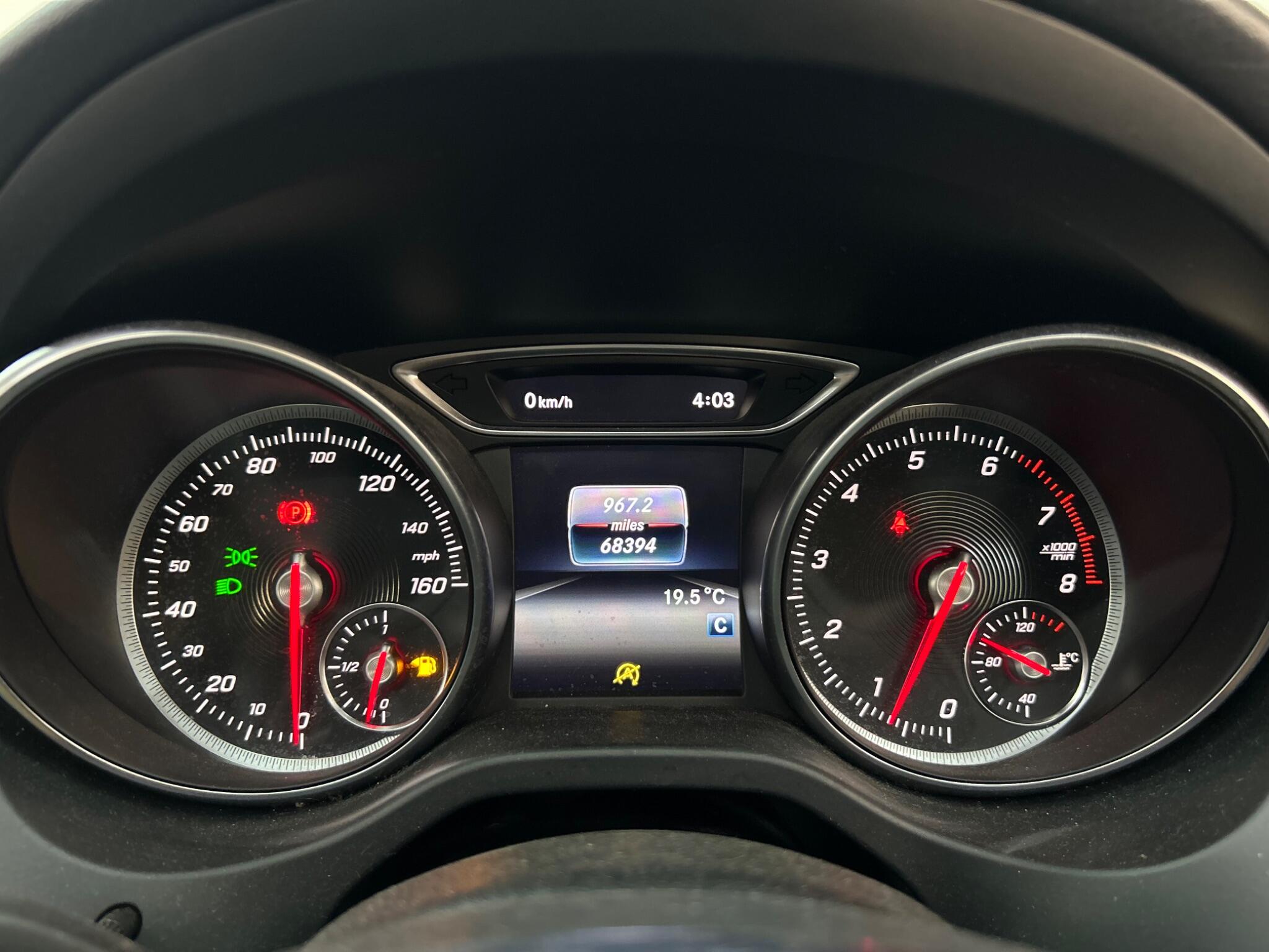 Mercedes-Benz CLA view 43