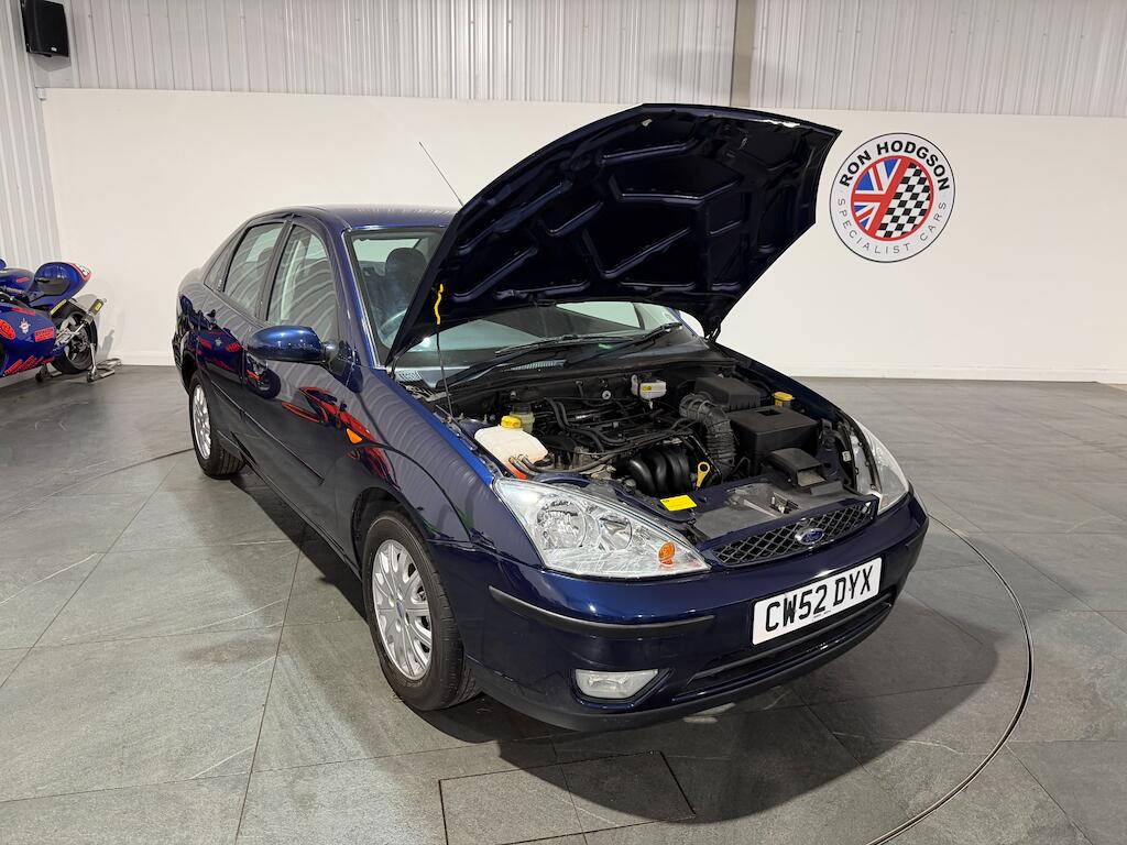 Ford Focus view 42