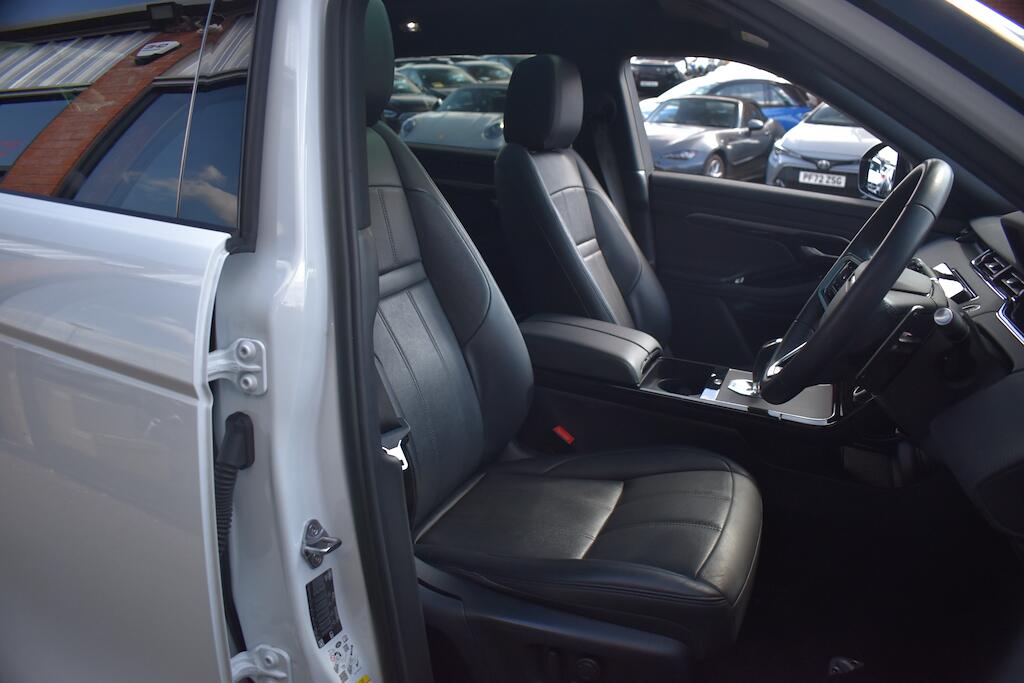 Land Rover Range Rover Evoque view 9