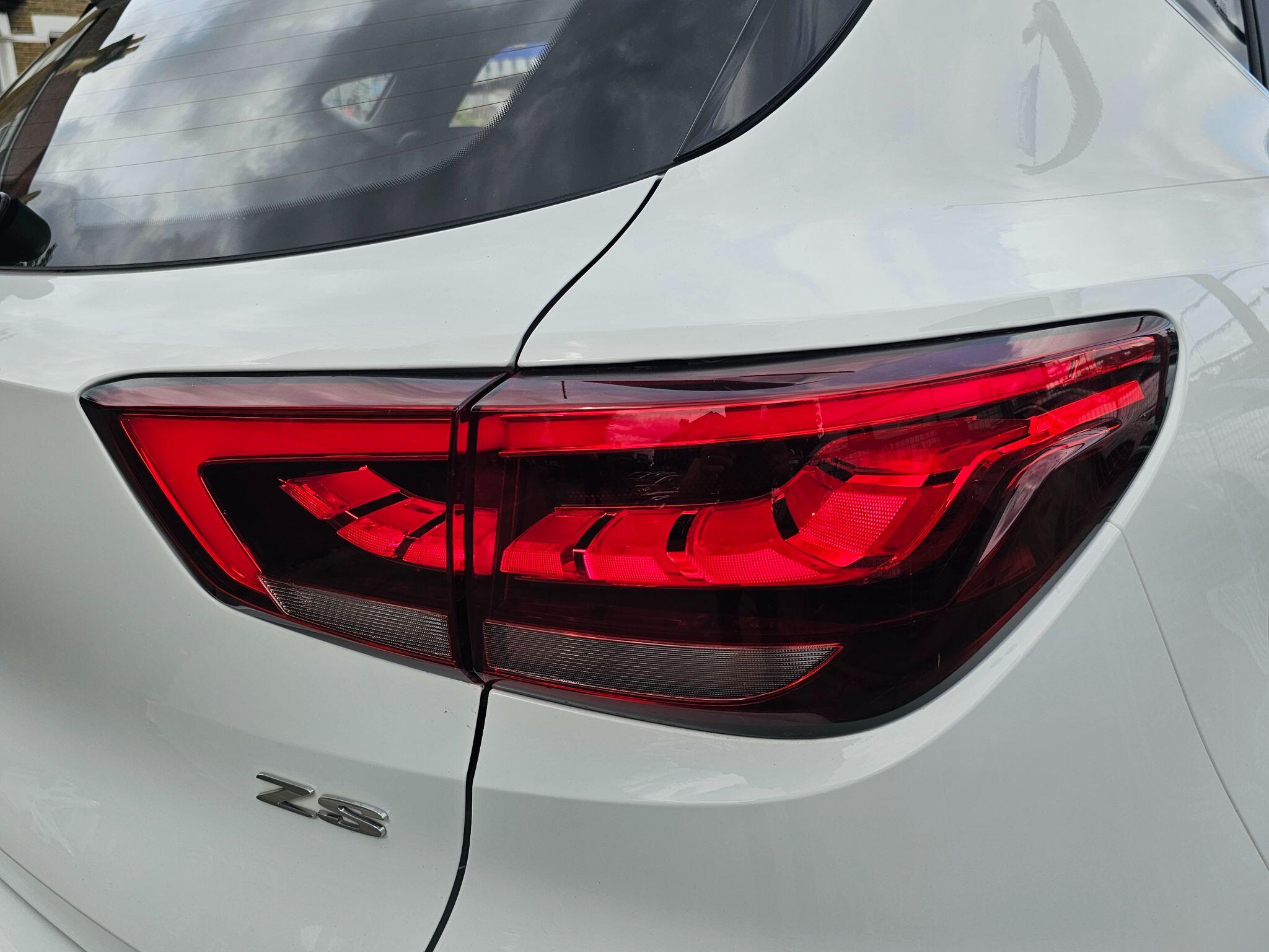 MG ZS view 12