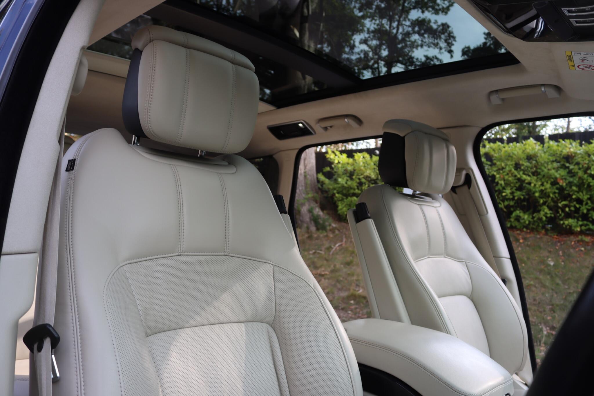 Land Rover Range Rover view 50