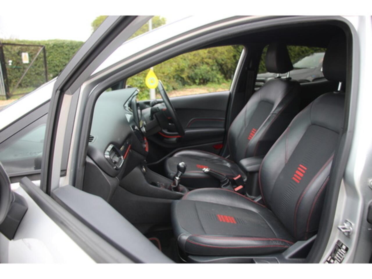 Ford Fiesta view 11