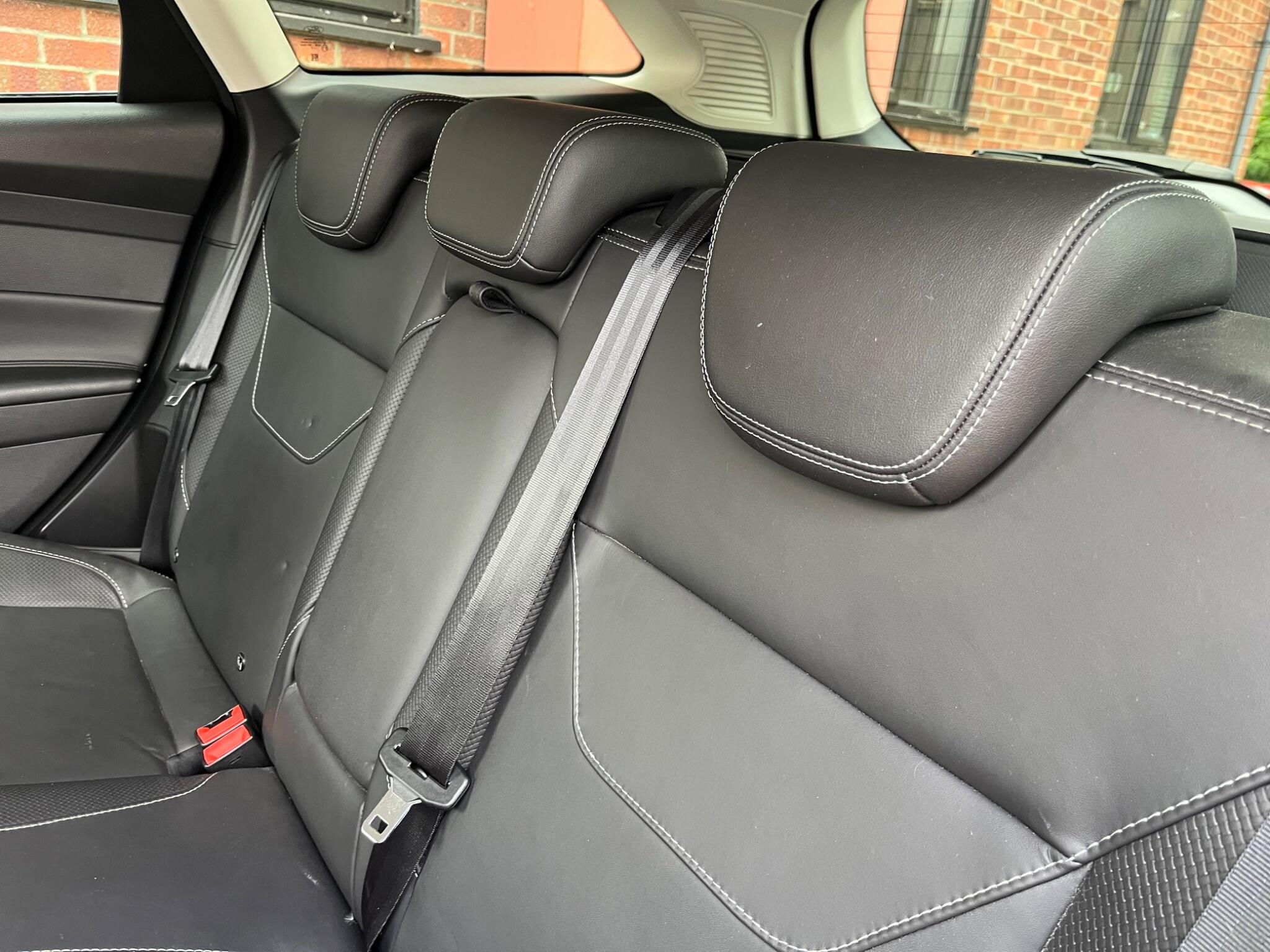 Ford Focus view 73