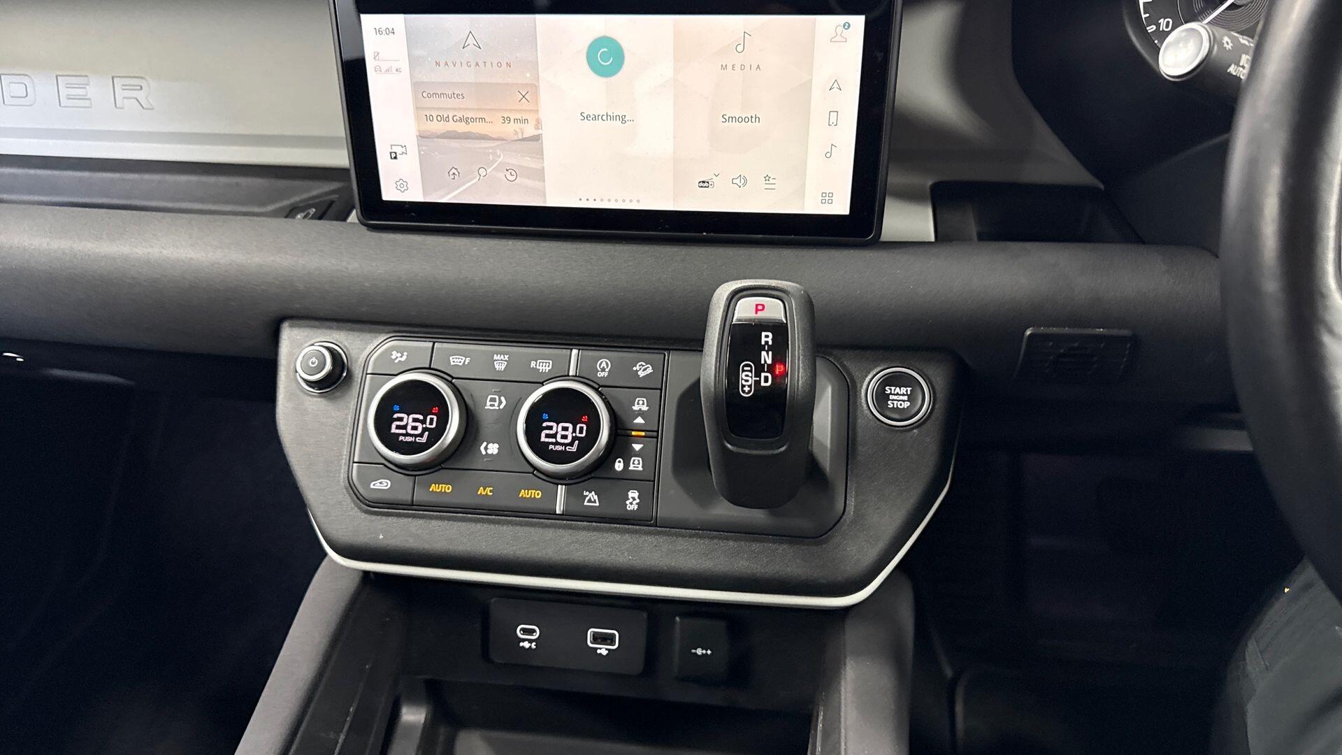 Land Rover Defender view 14