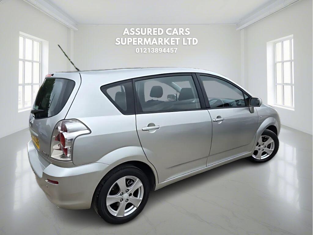 Toyota Corolla Verso view 5
