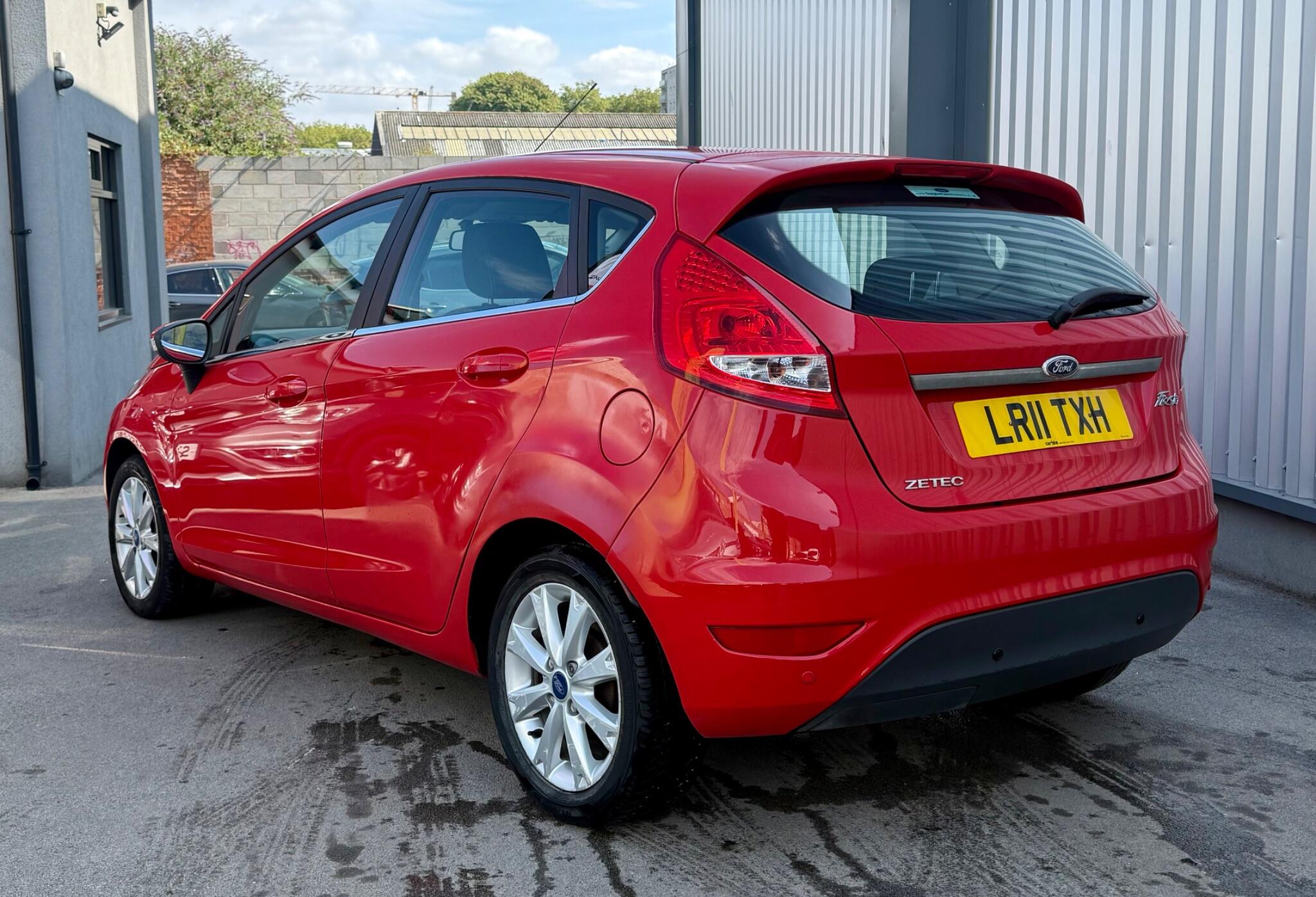 Ford Fiesta view 4