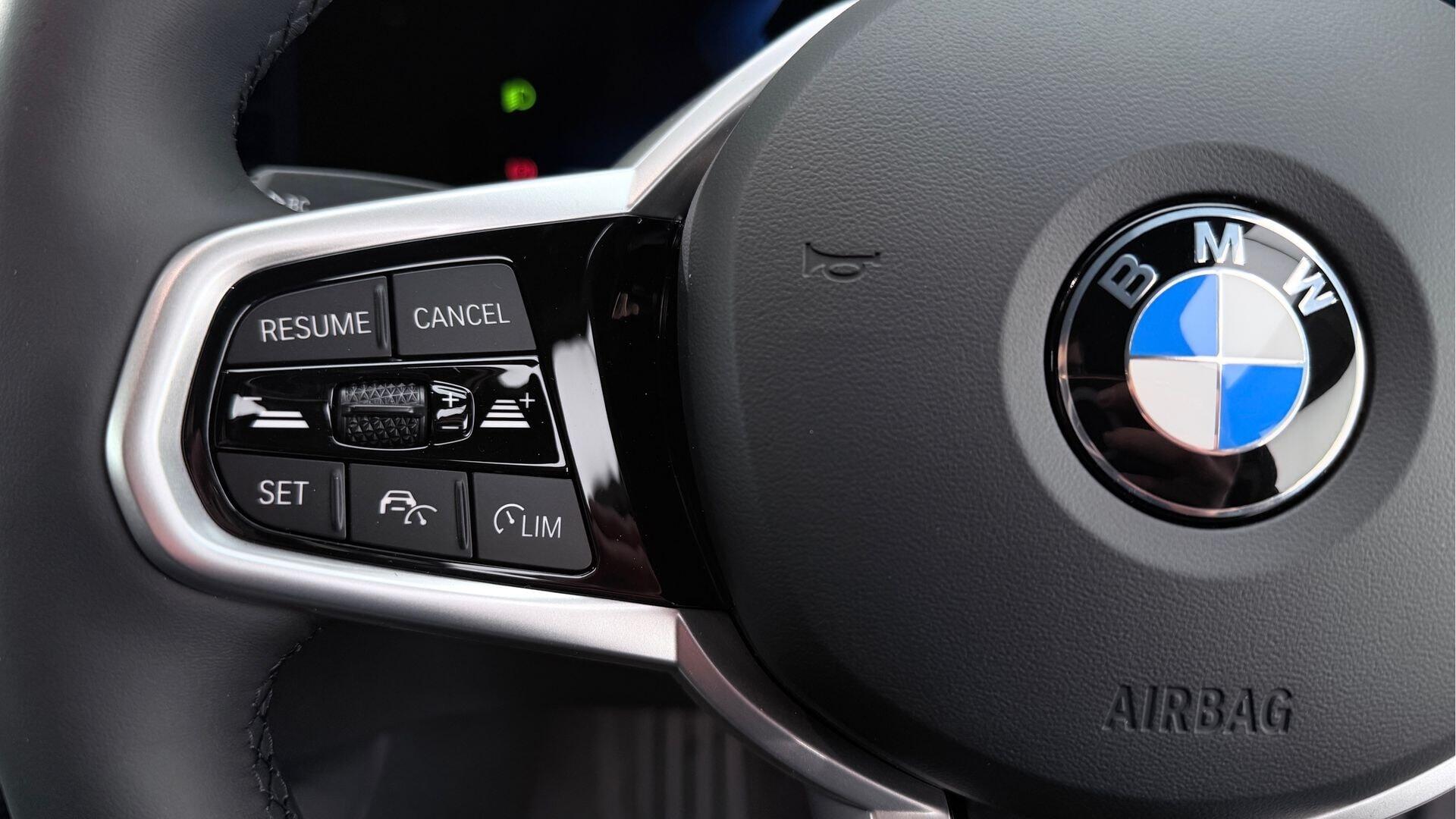BMW i4 view 17
