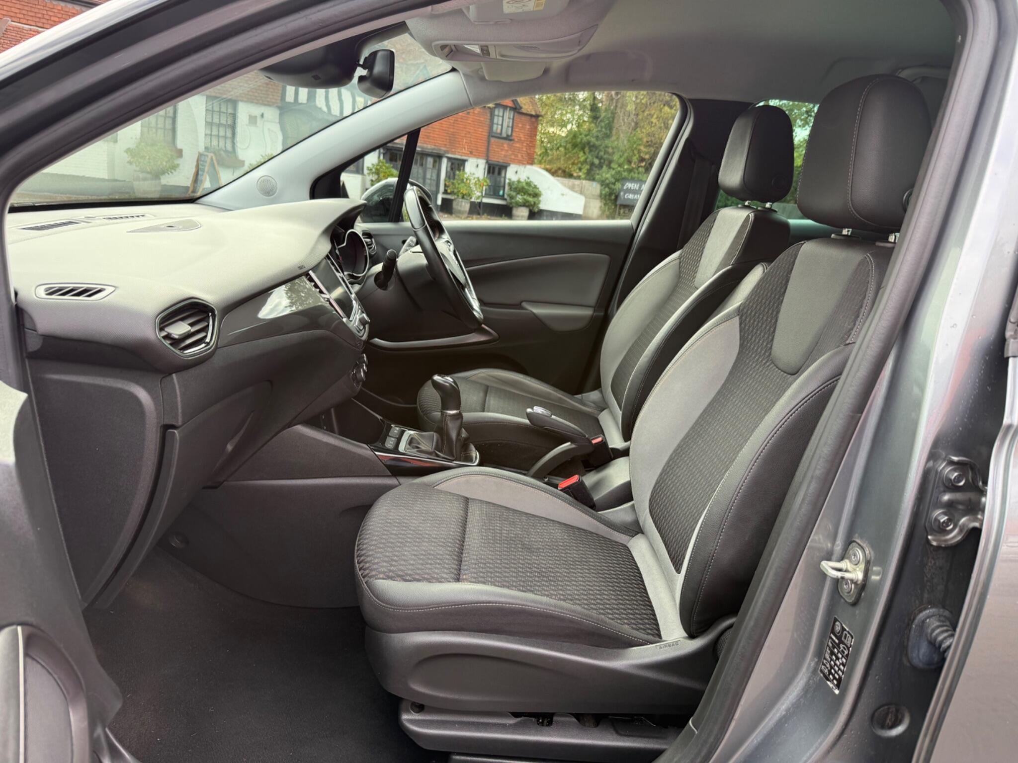 Vauxhall Crossland X view 40