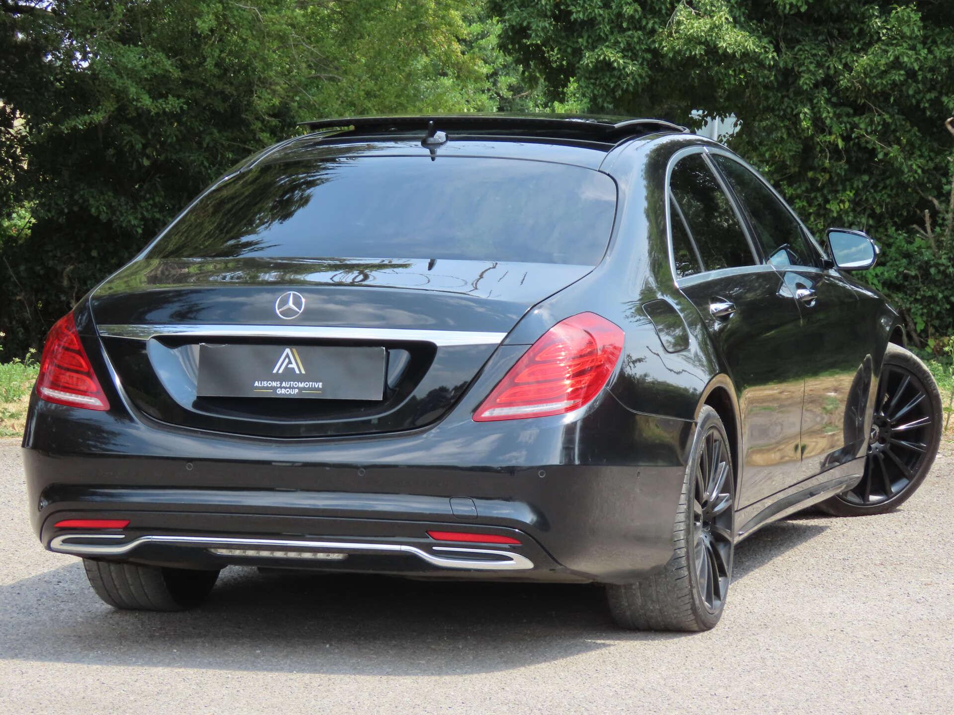 Mercedes-Benz S-Class view 5
