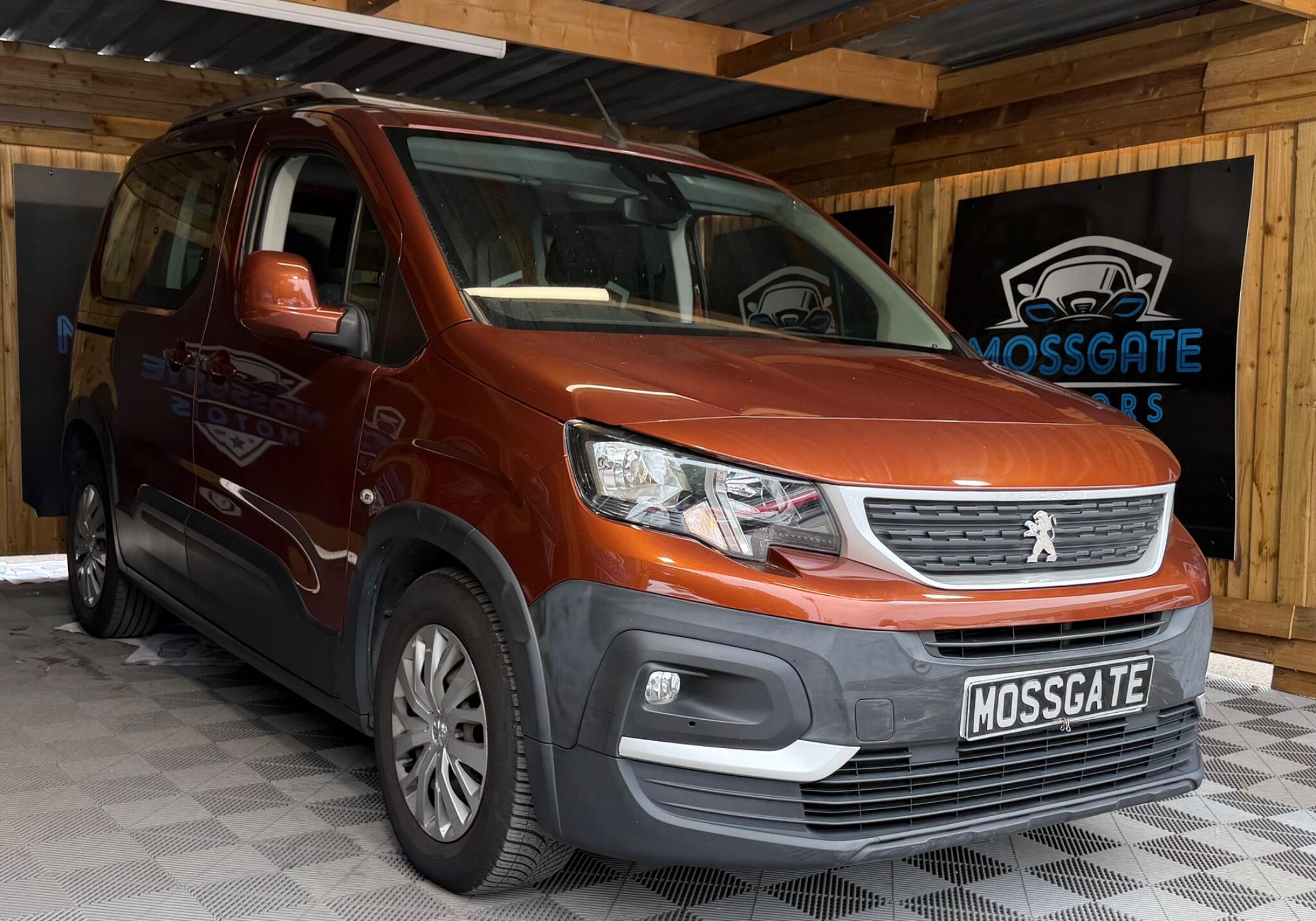 Peugeot Rifter view 3