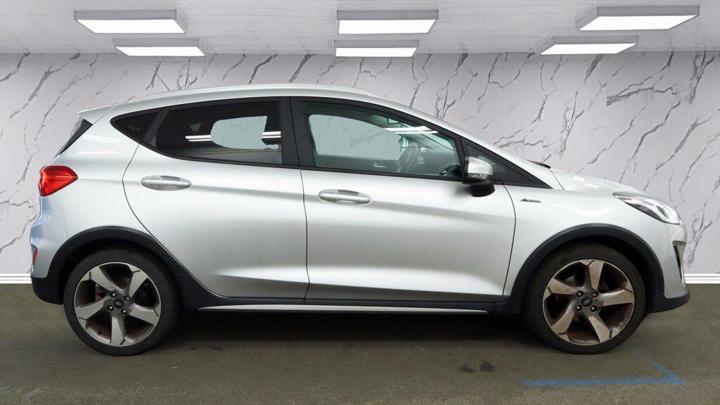 Ford Fiesta view 8