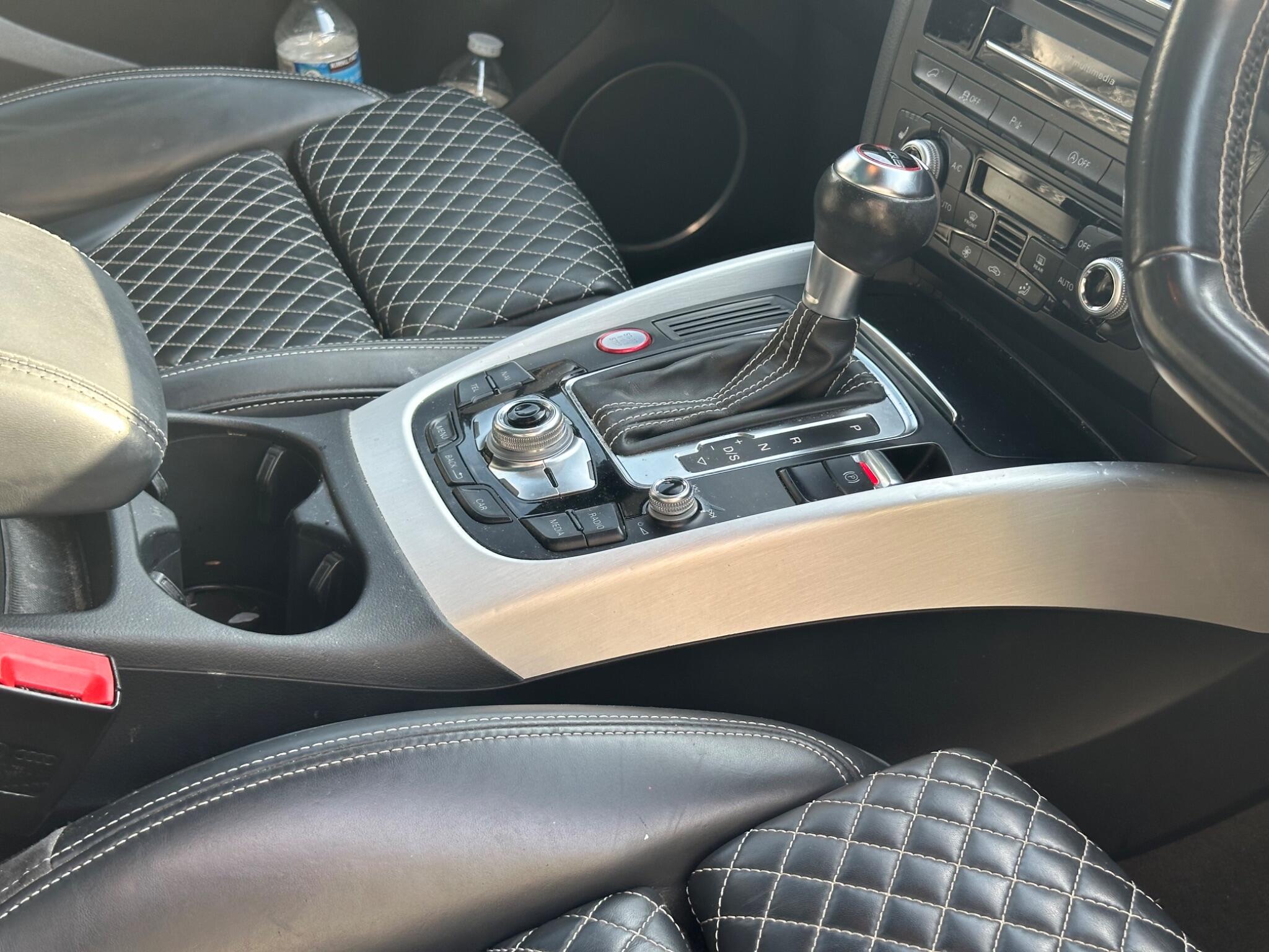 Audi SQ5 view 23