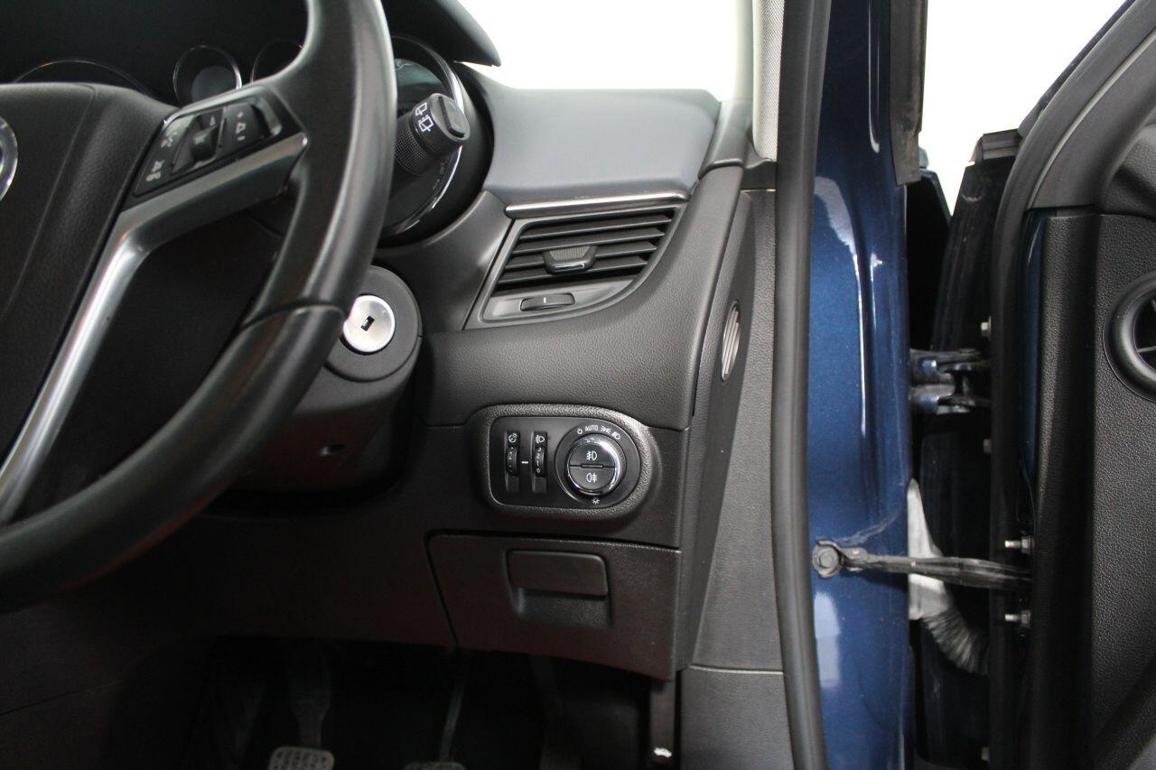Vauxhall Zafira Tourer view 48