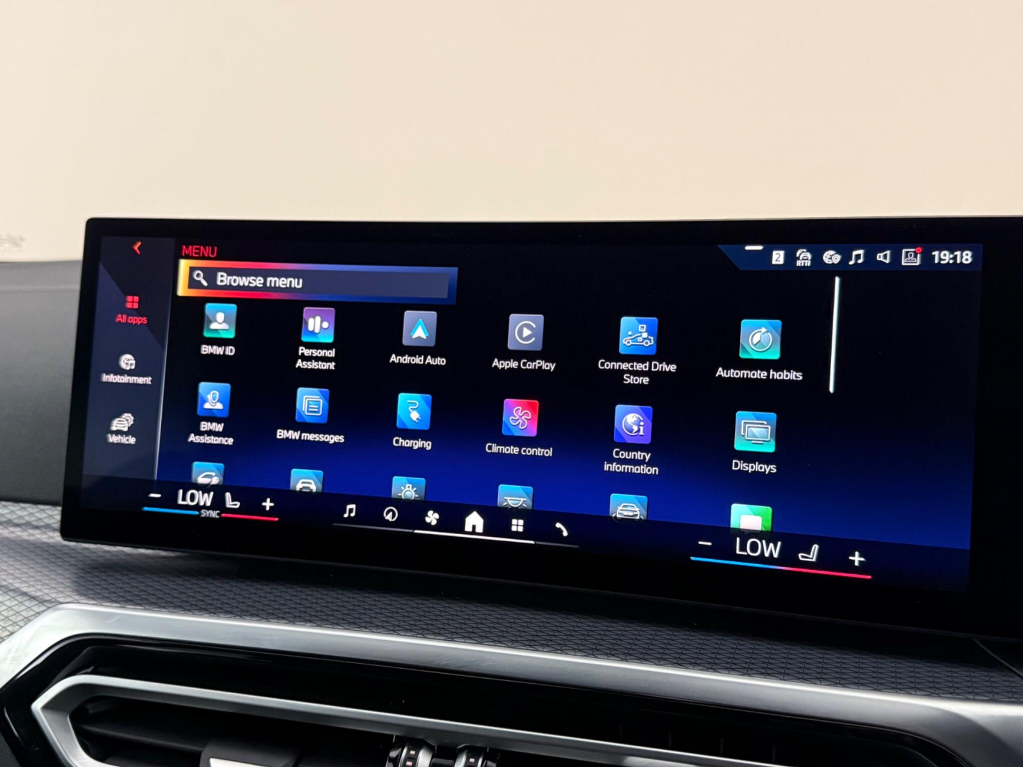 BMW I4 view 34