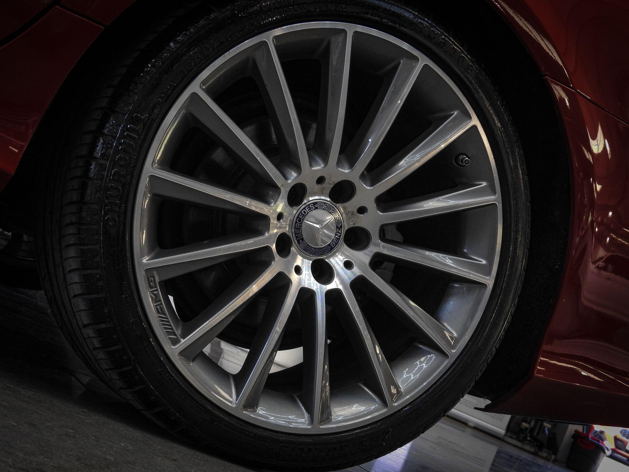 Mercedes-Benz CLS view 21