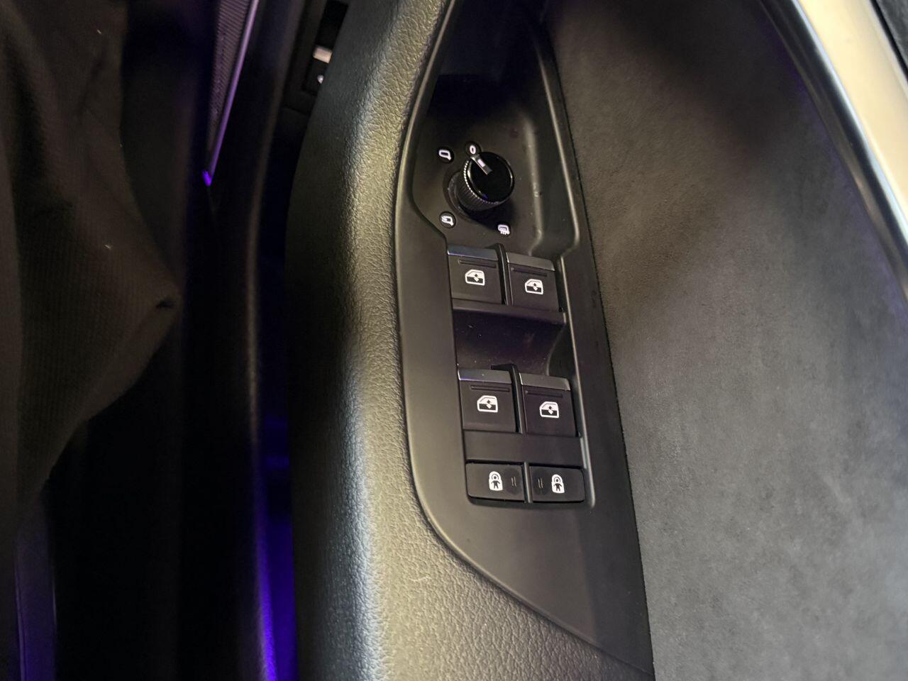 Audi A6 Saloon view 46