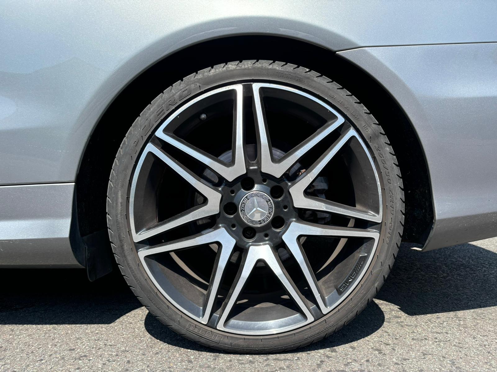 Mercedes-Benz E Class view 15
