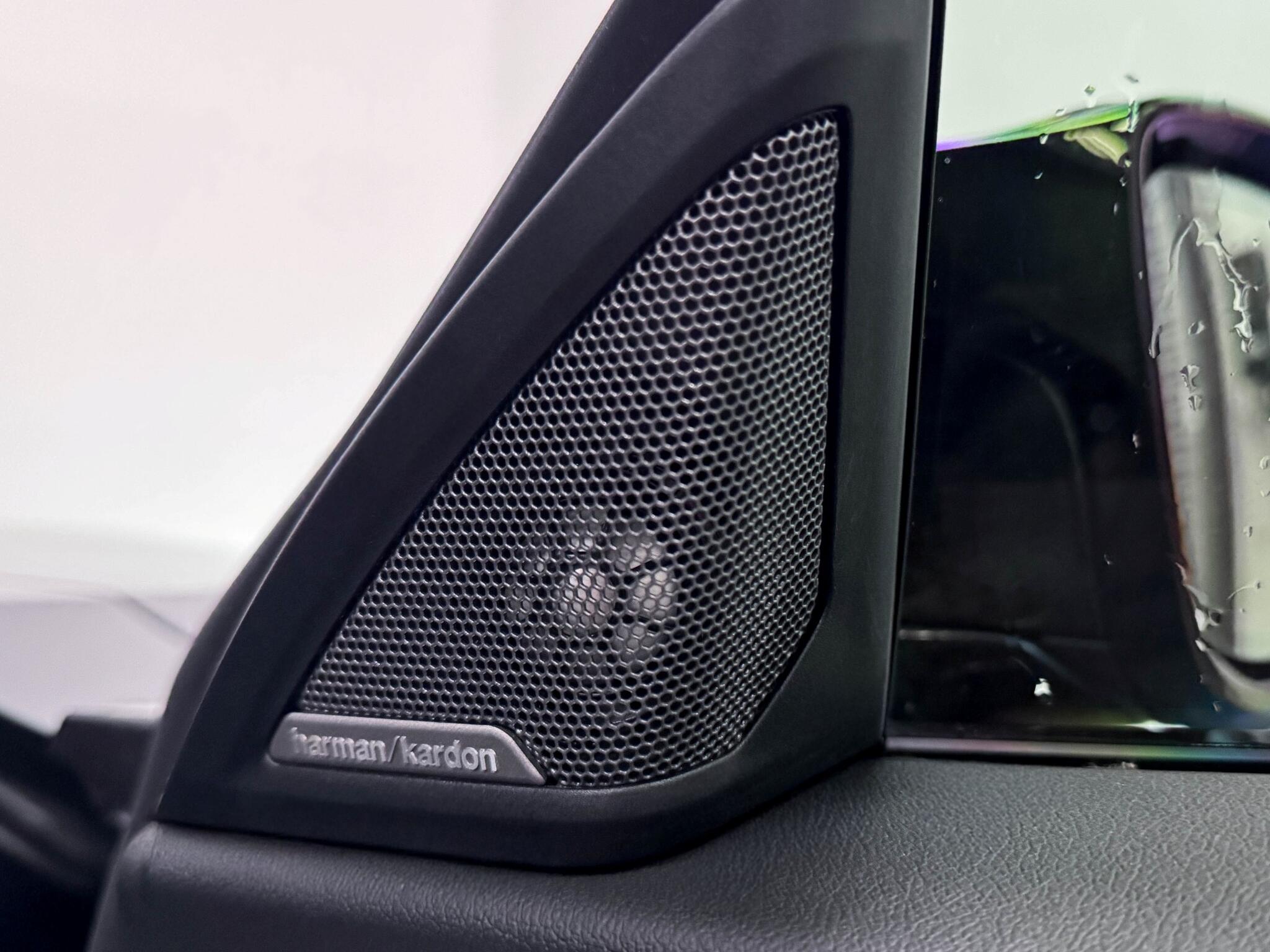 BMW 2 Series view 13