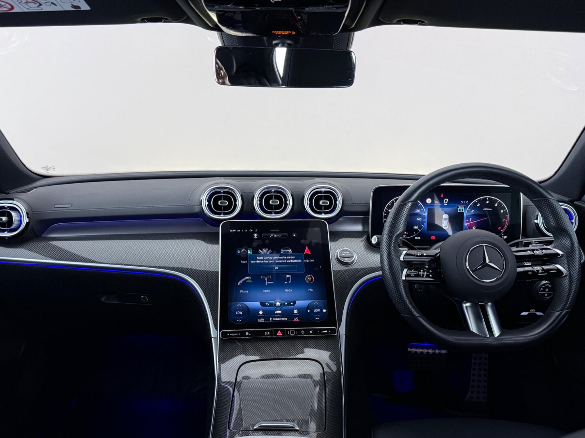 Mercedes-Benz C-Class view 38