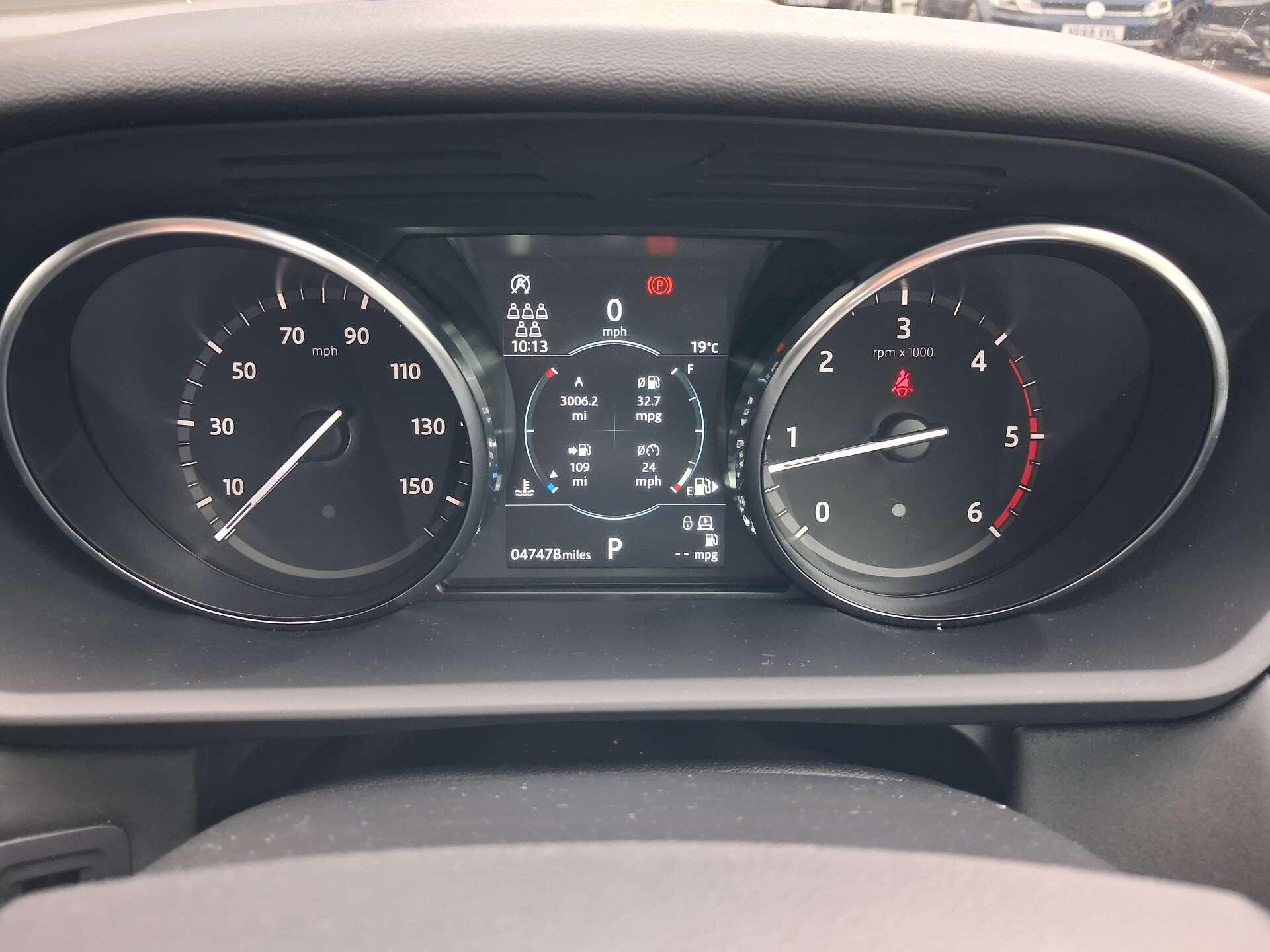Land Rover Discovery view 44