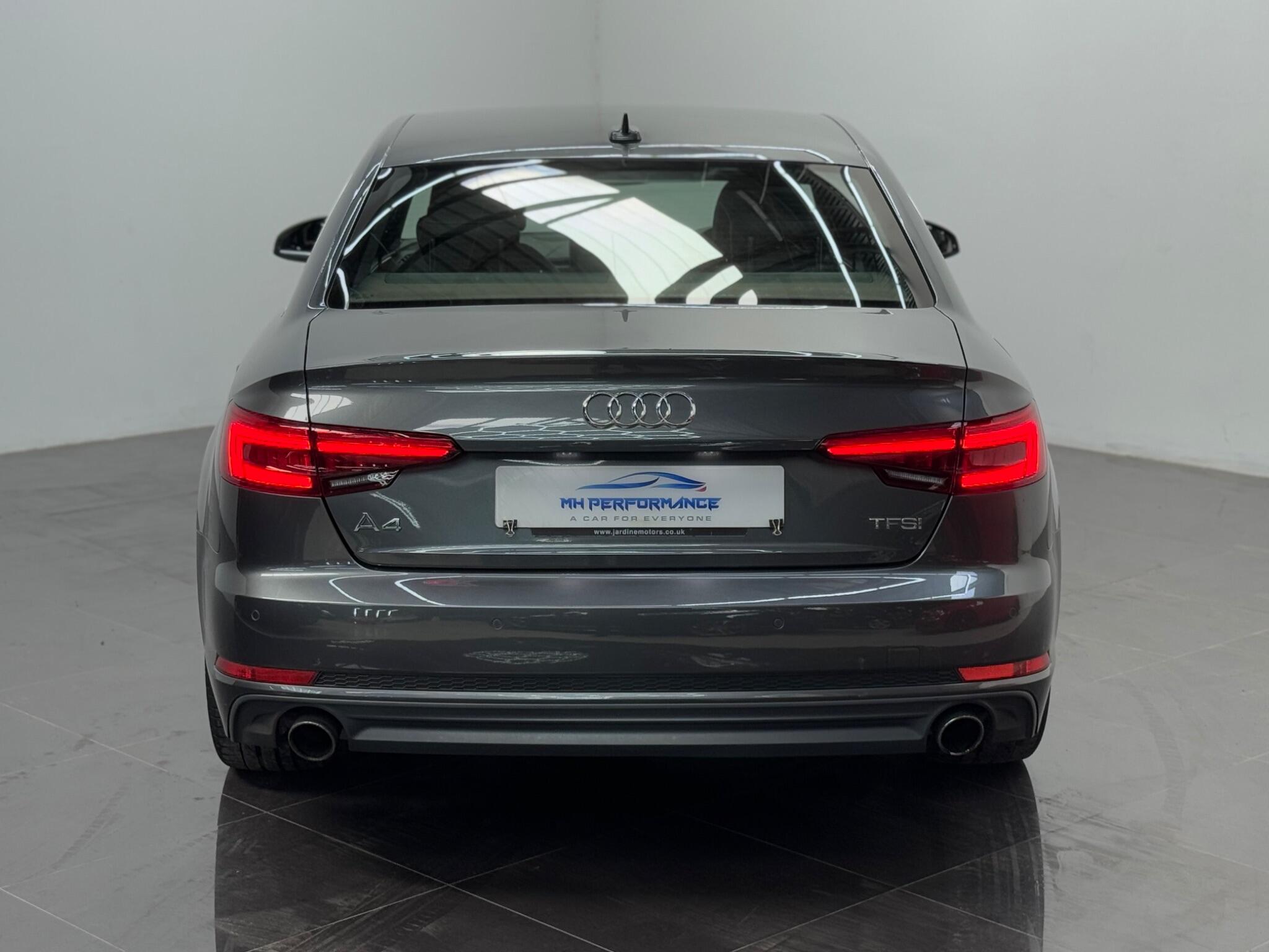 Audi A4 view 74