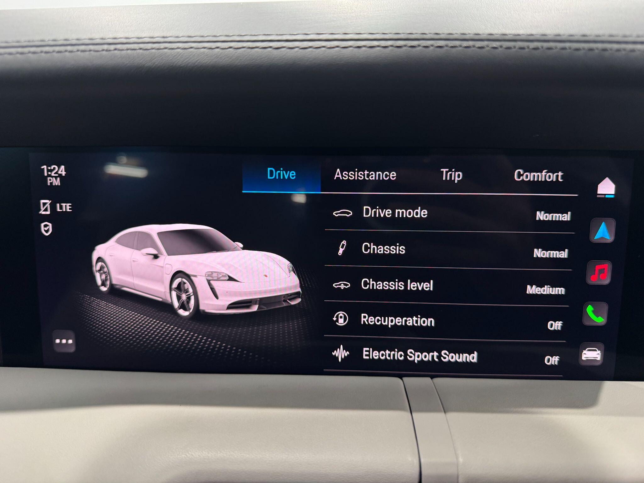 Porsche Taycan view 36