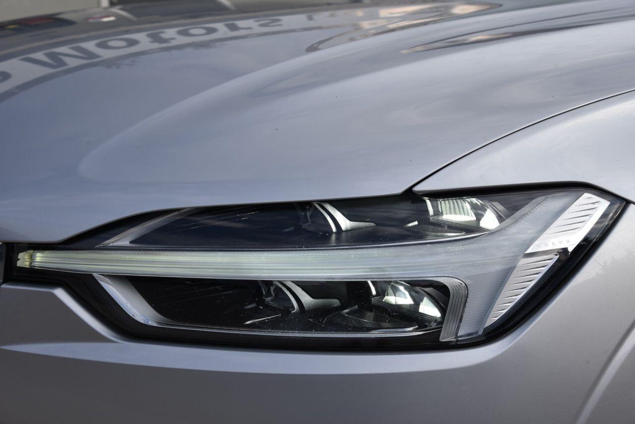 Volvo XC60 view 12