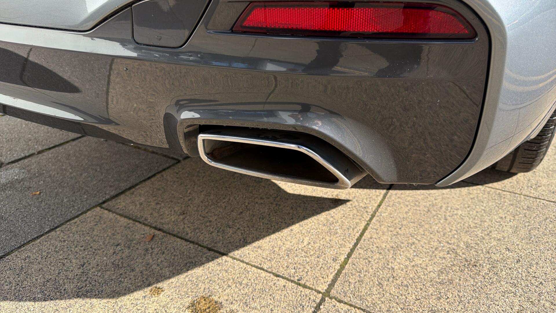 BMW 5 Series view 42