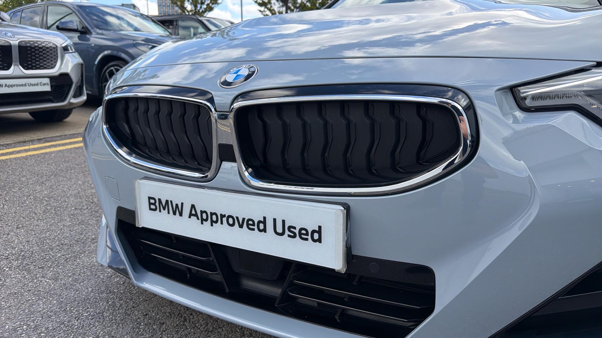 BMW 2 Series view 51