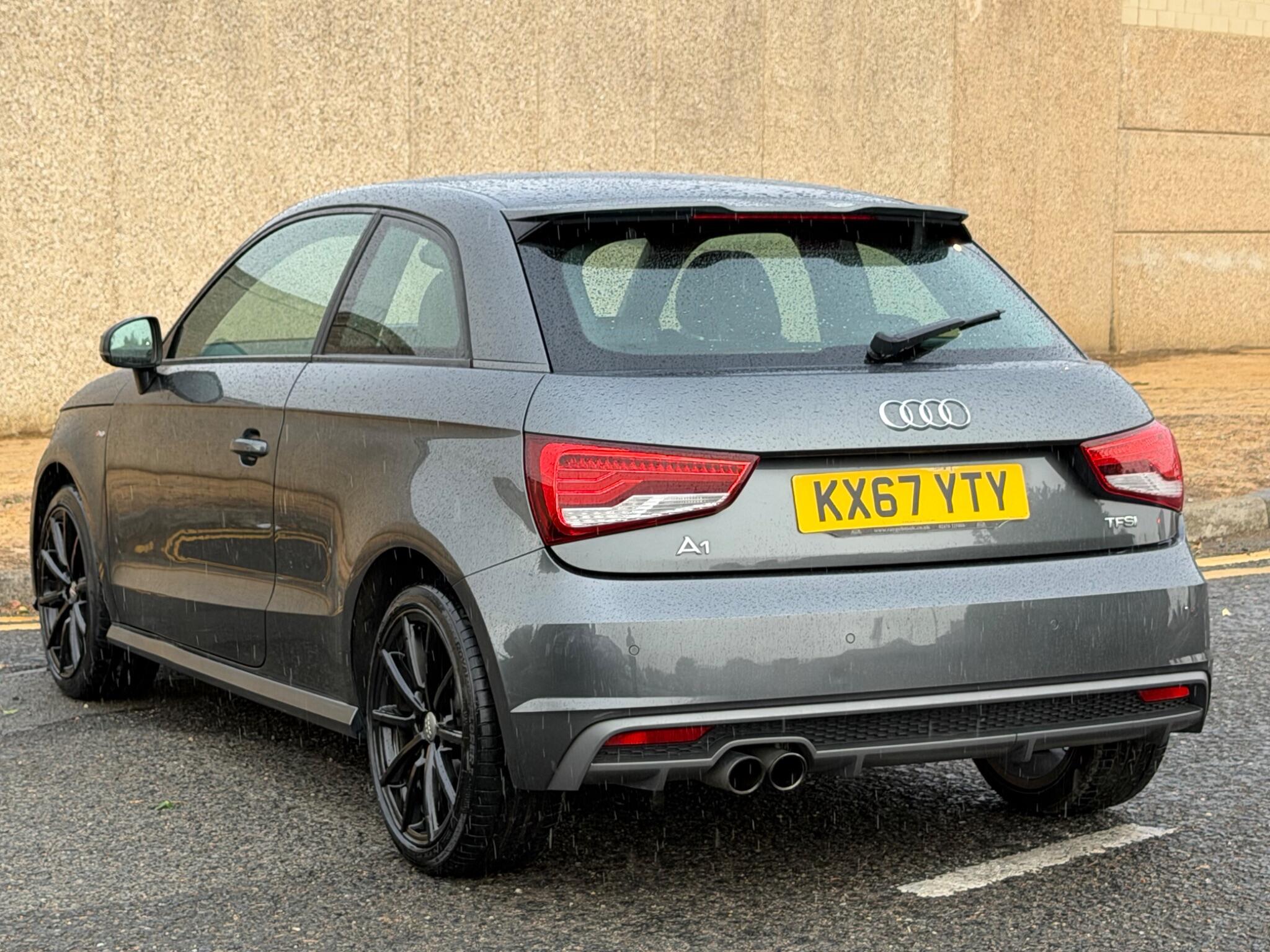 Audi A1 view 8