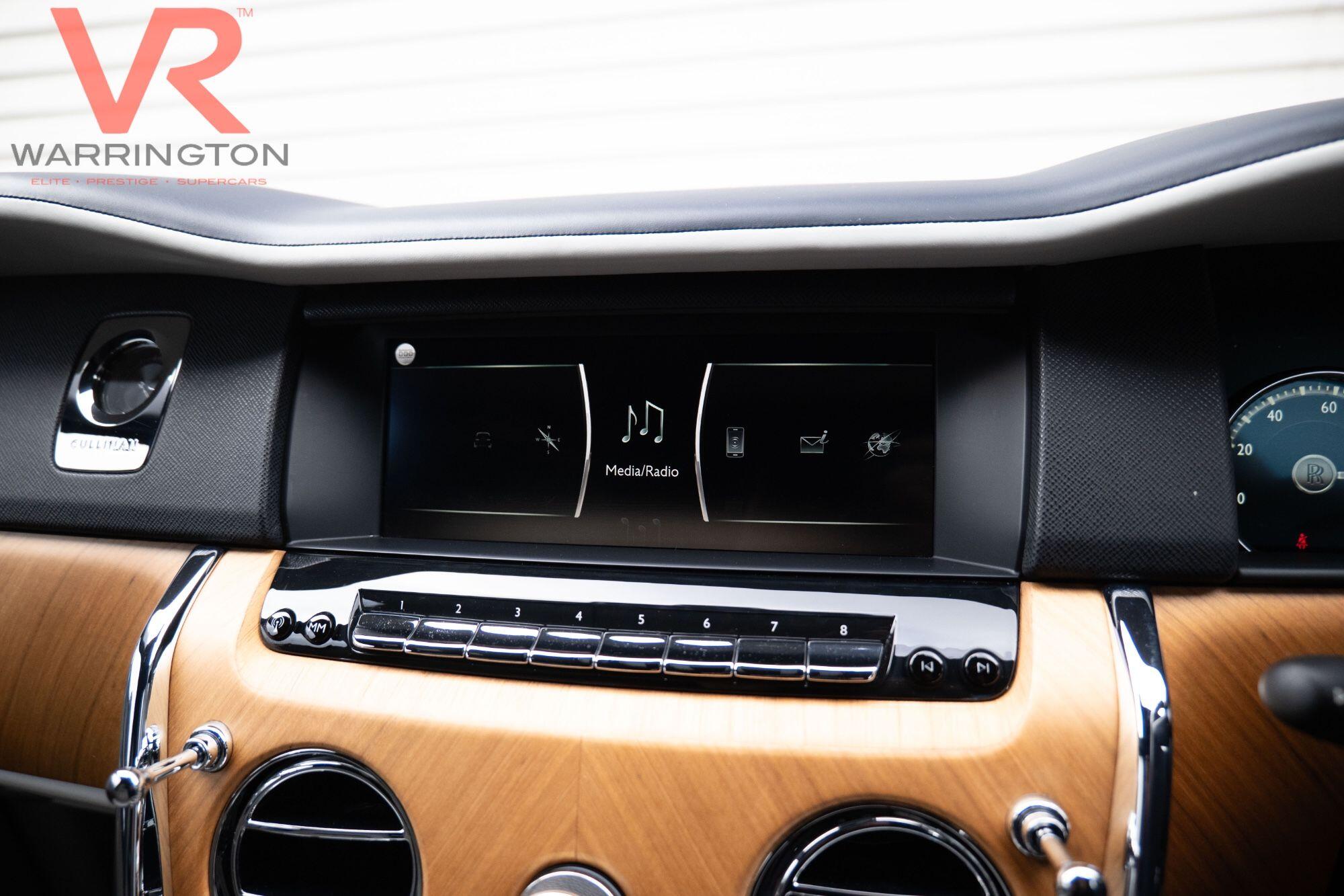 Rolls-Royce Cullinan view 33