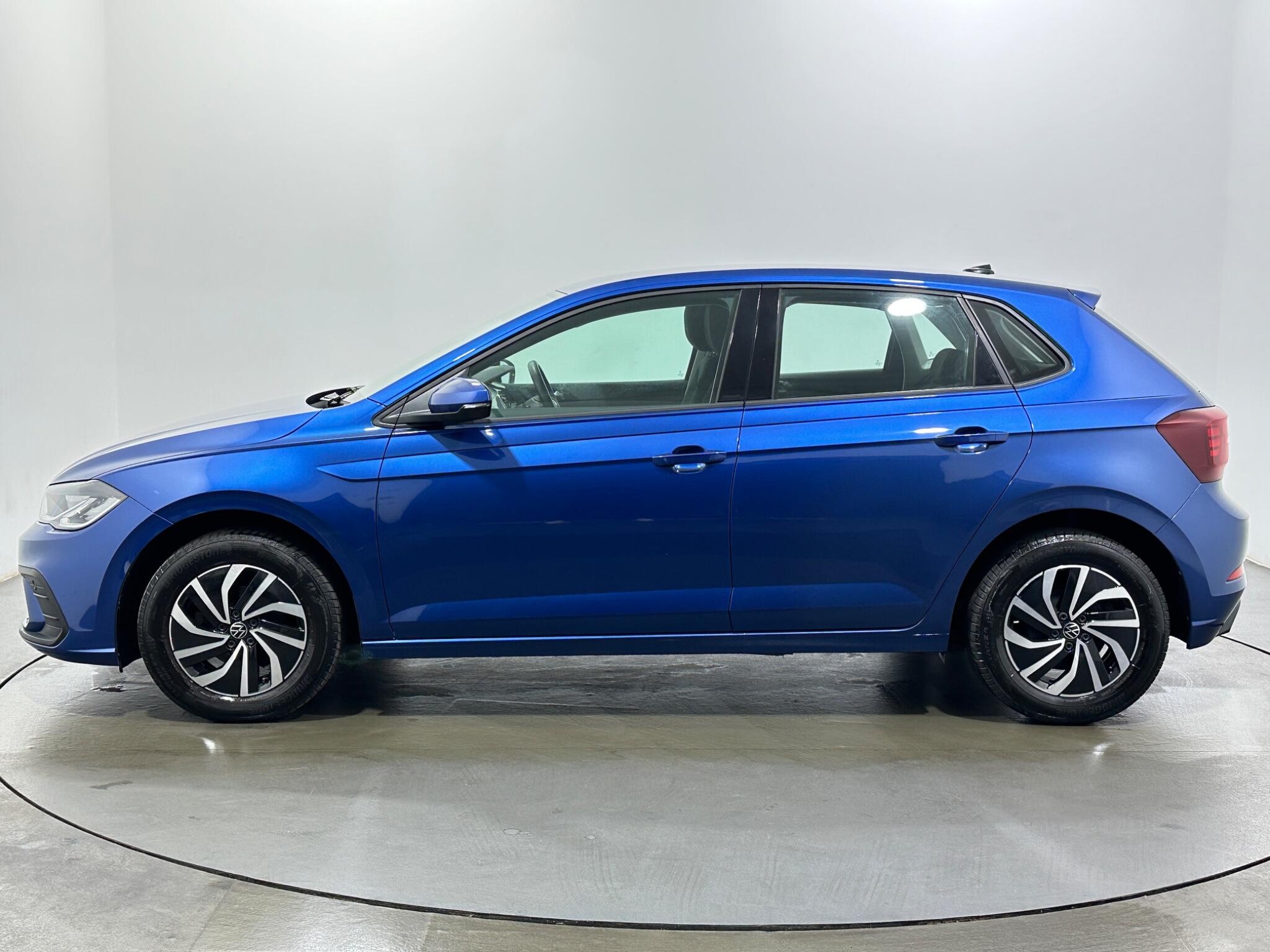 Volkswagen Polo view 5