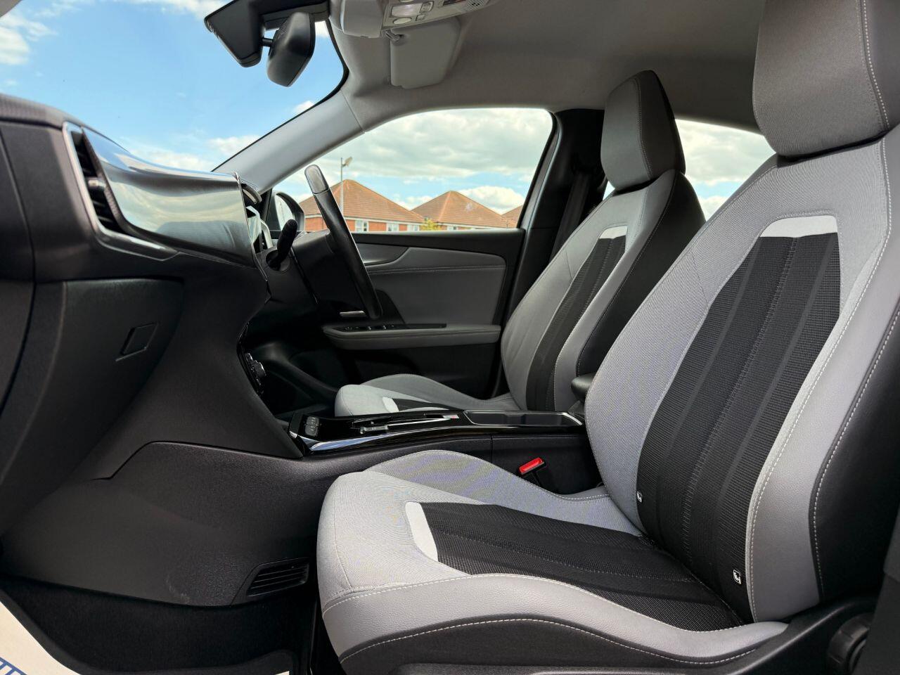 Vauxhall Mokka Electric view 12