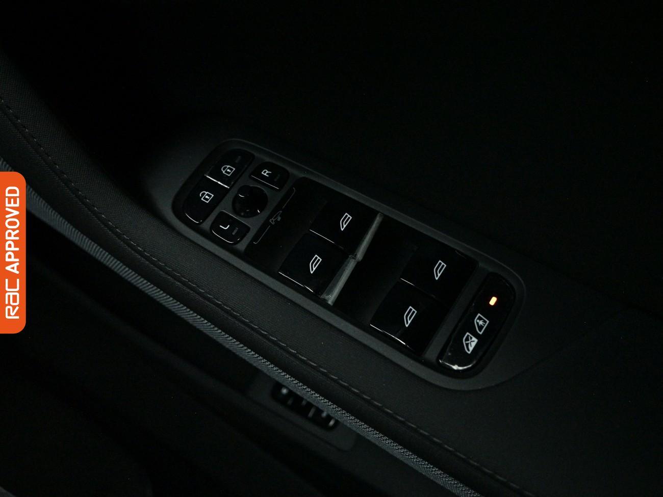 Polestar 2 view 28