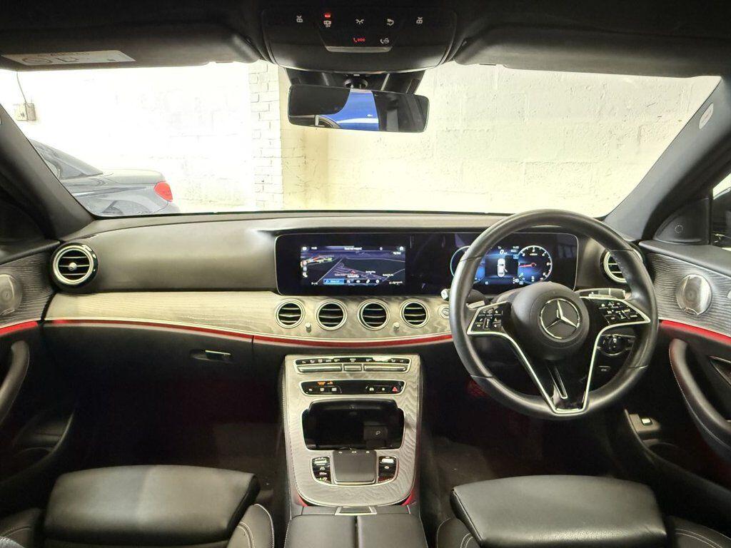 Mercedes-Benz E Class view 33