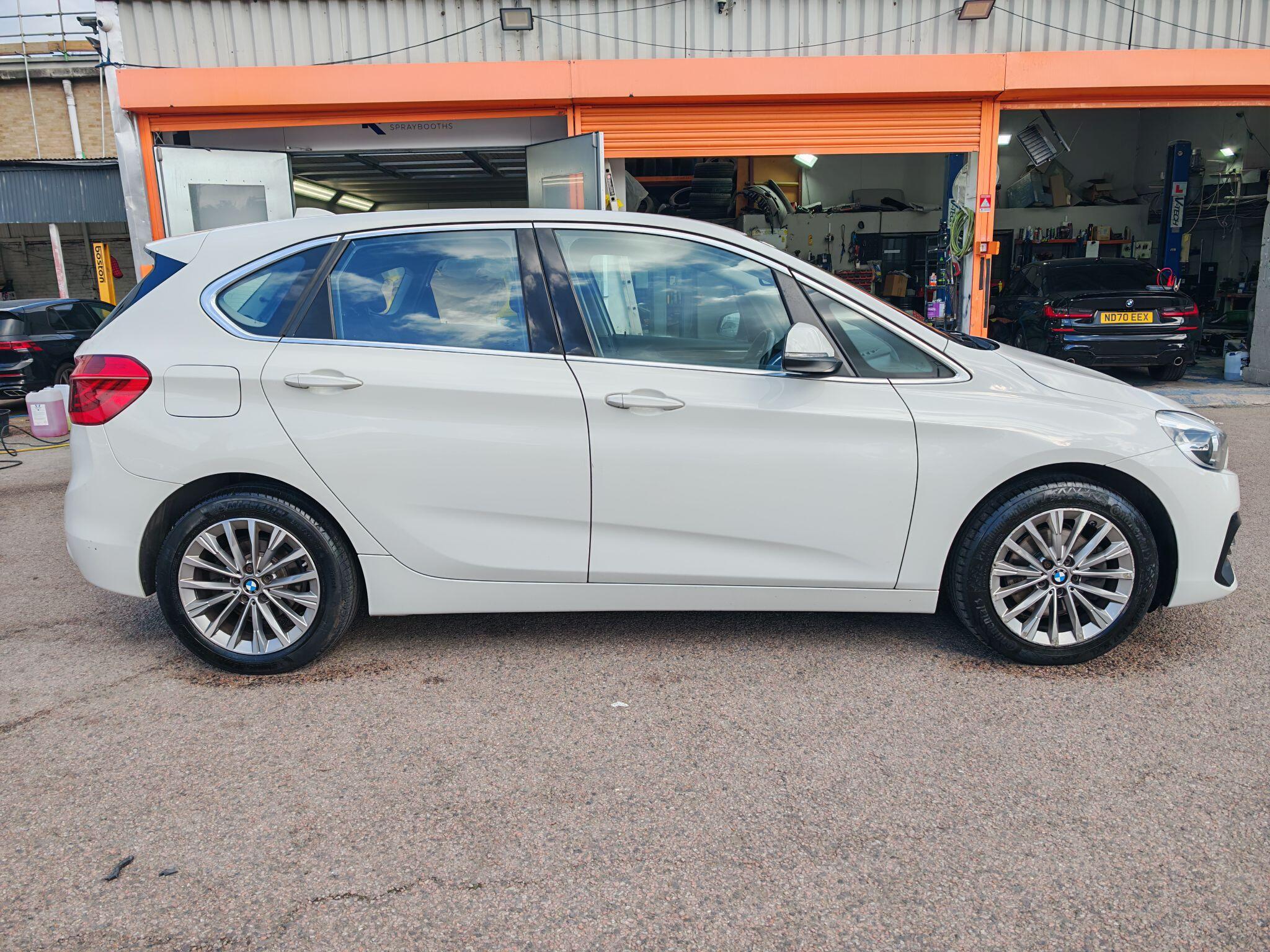 BMW 2 Series view 2