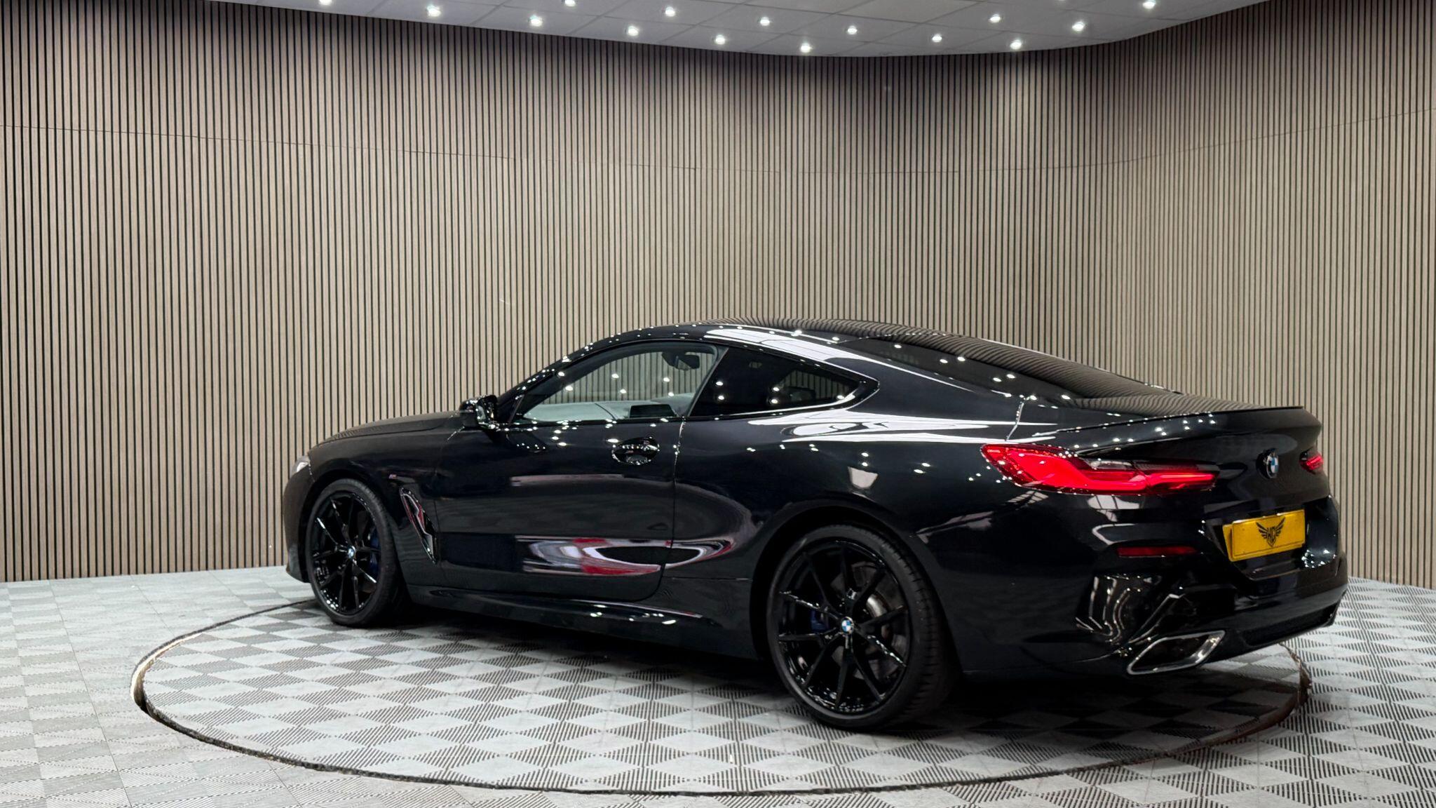 BMW 8 Series view 52