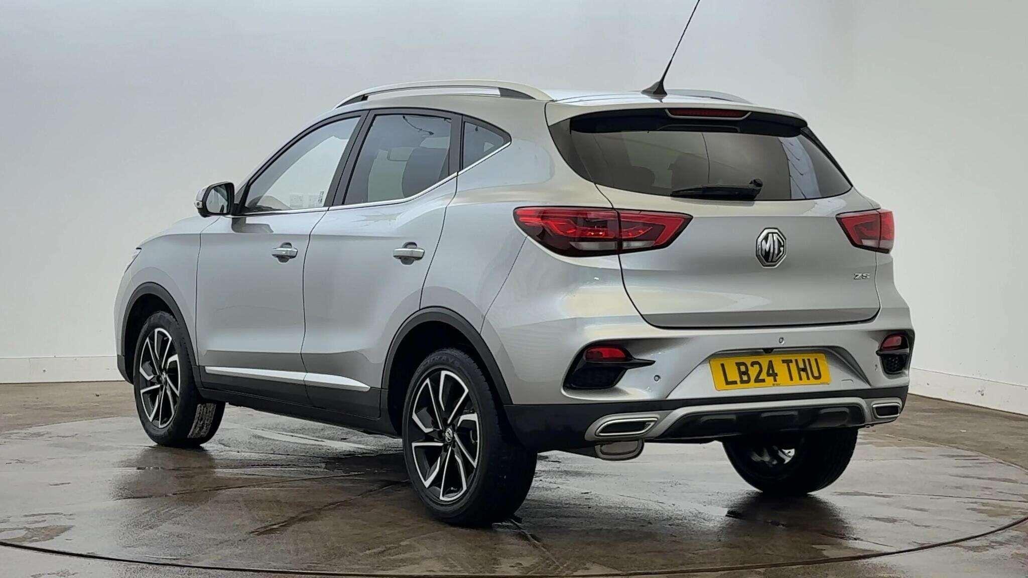 MG ZS