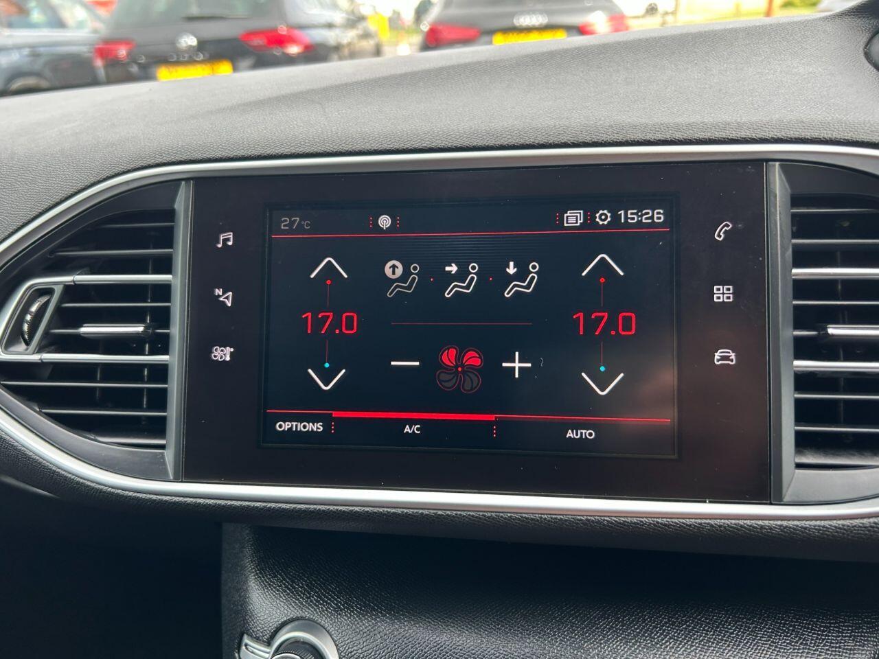 Peugeot 308 view 16