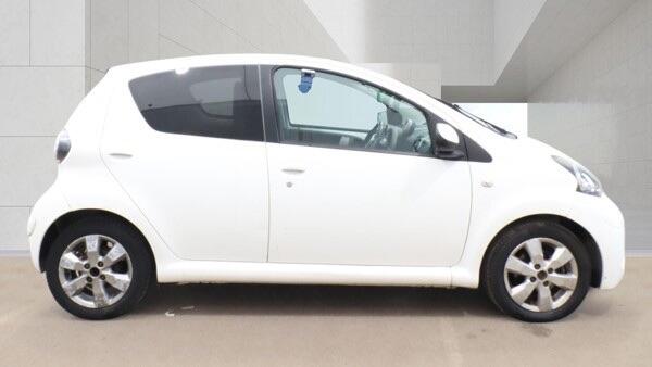 Toyota Aygo view 5