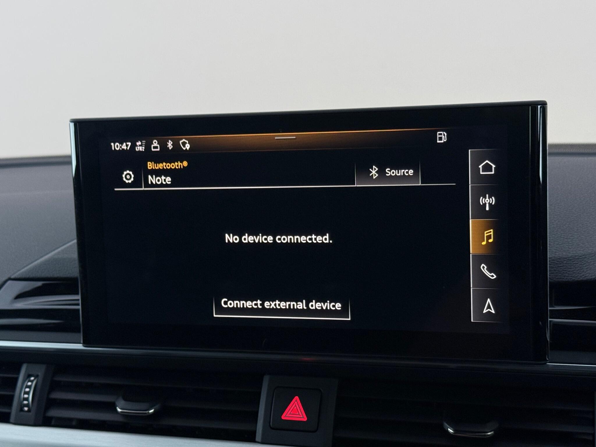 Audi A4 view 23