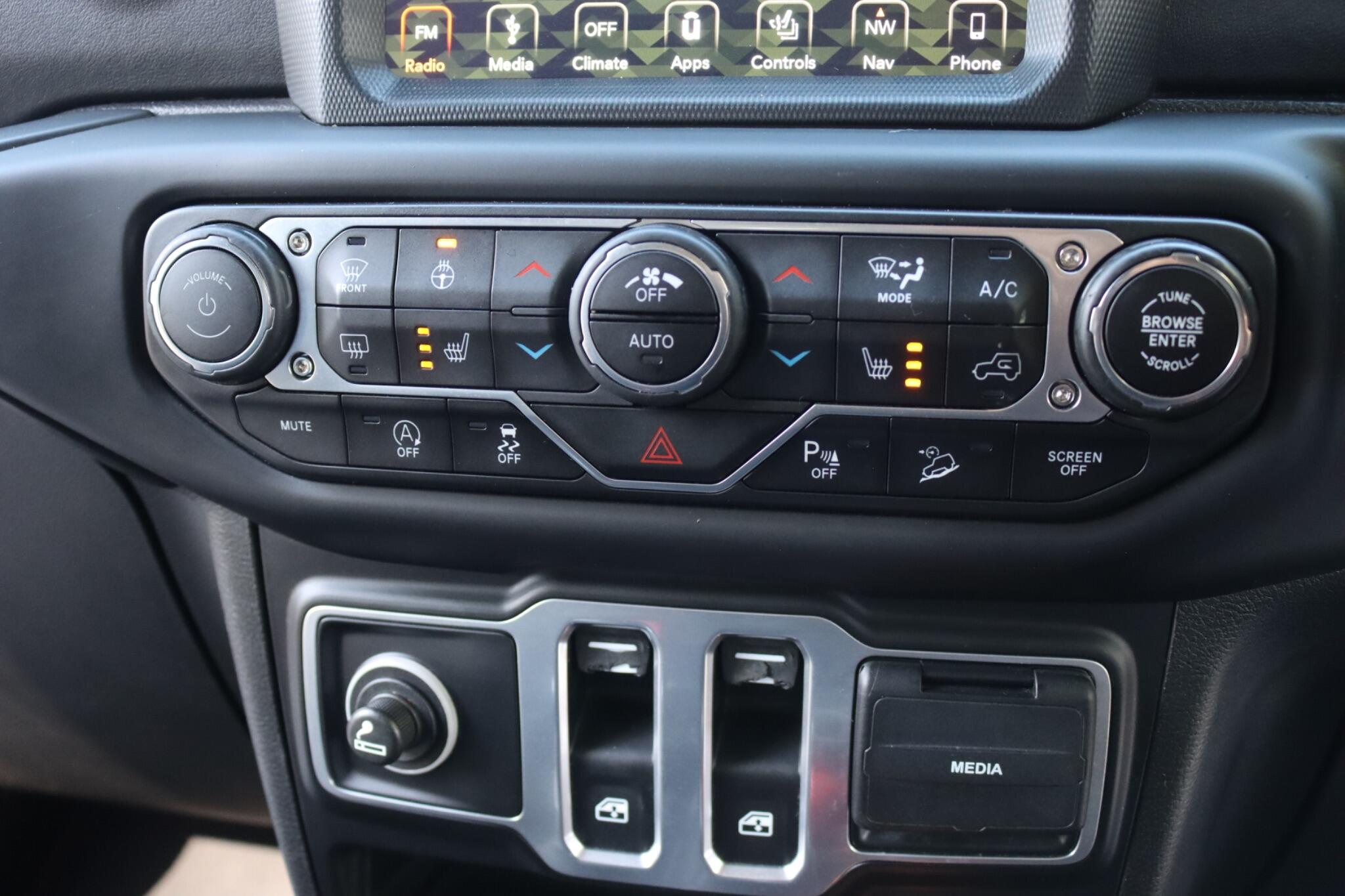 Jeep Wrangler view 49