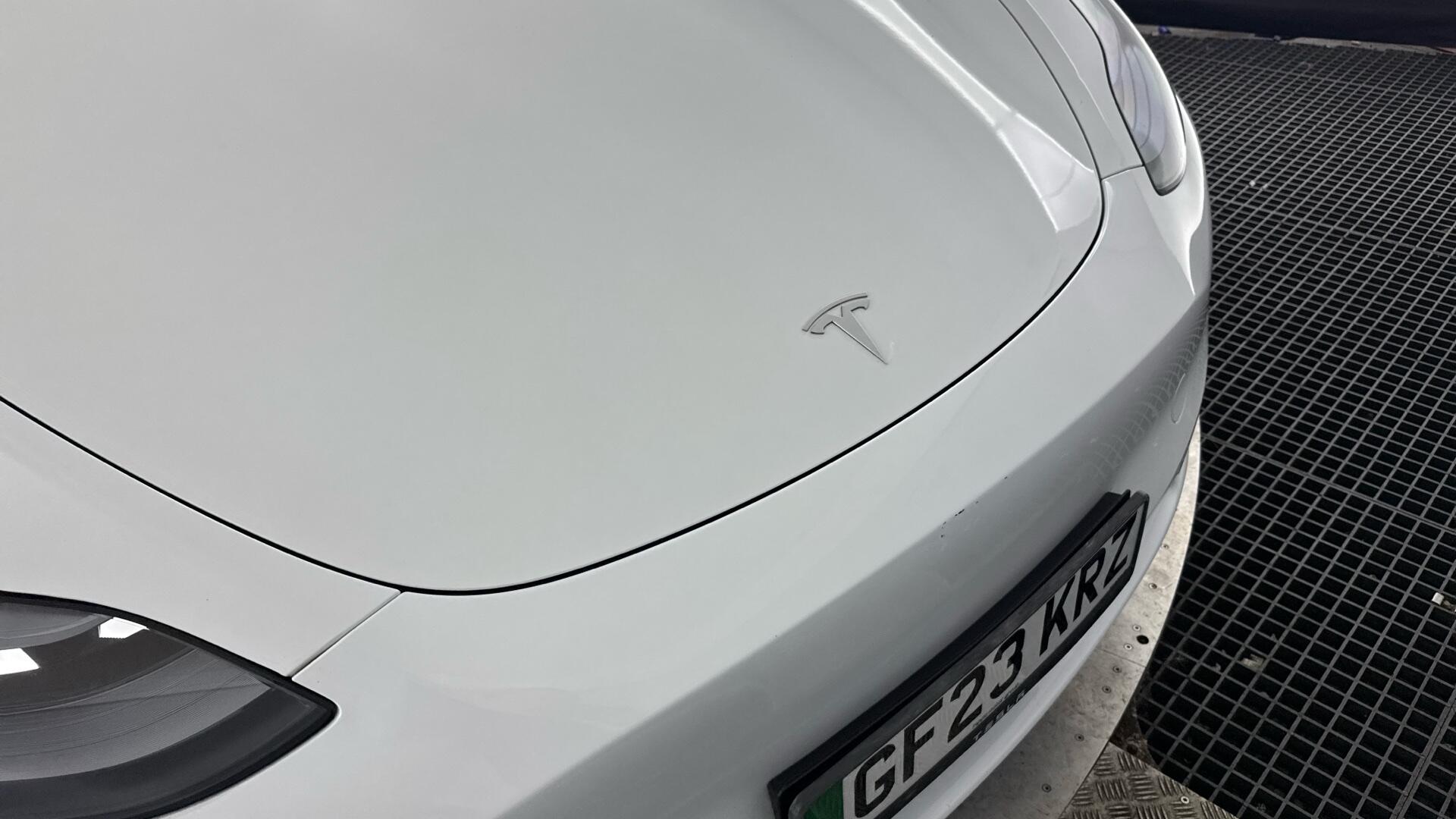 Tesla Model Y view 27