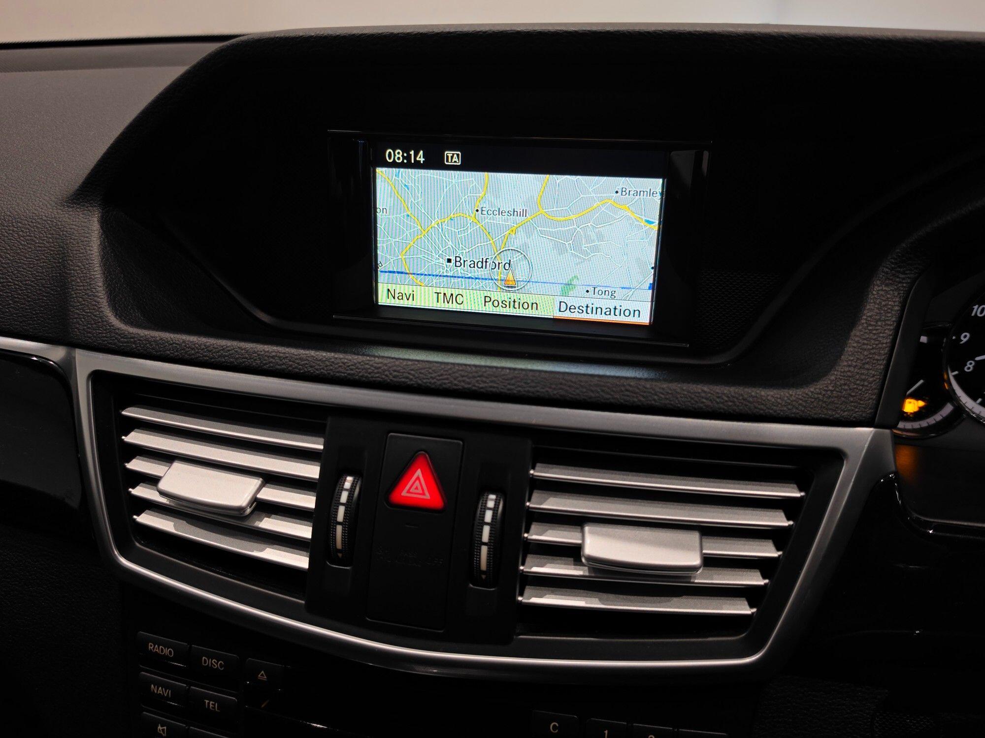 Mercedes-Benz E-Class view 98