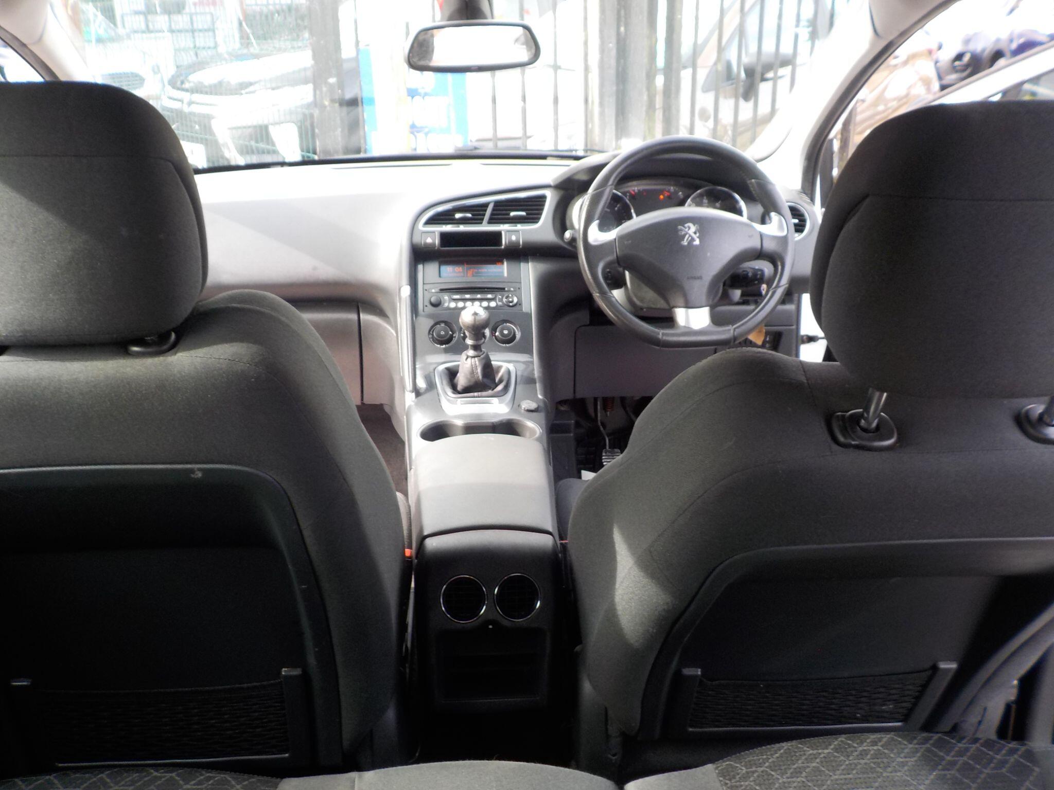 Peugeot 3008 1.6 HDi Active Euro 5 5dr