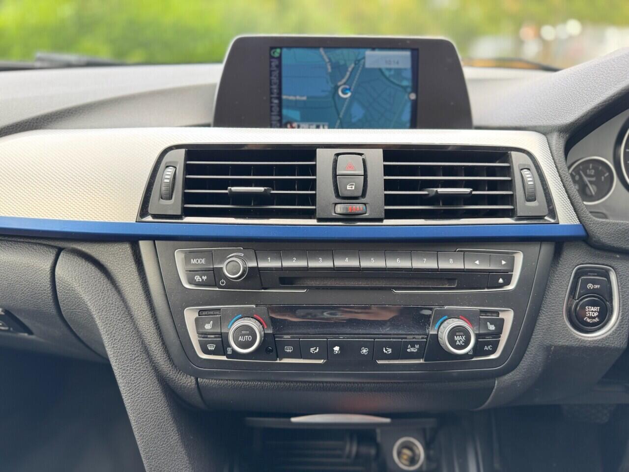 BMW 3 Series view 15
