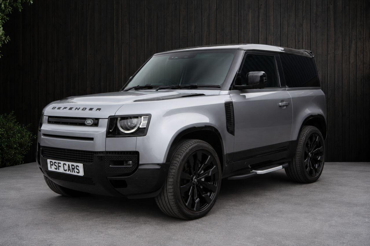 Land Rover Defender view 5