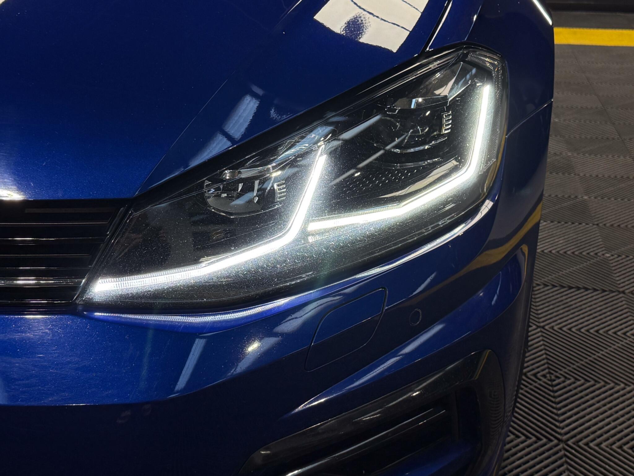 Volkswagen Golf view 9