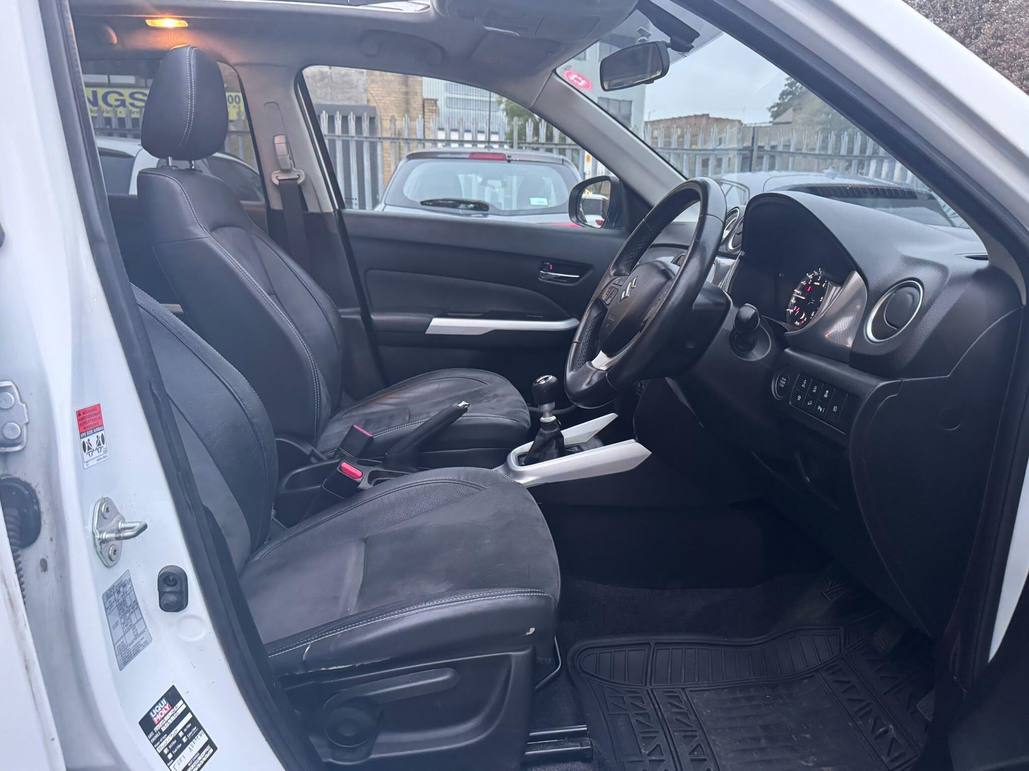 Suzuki Vitara view 23